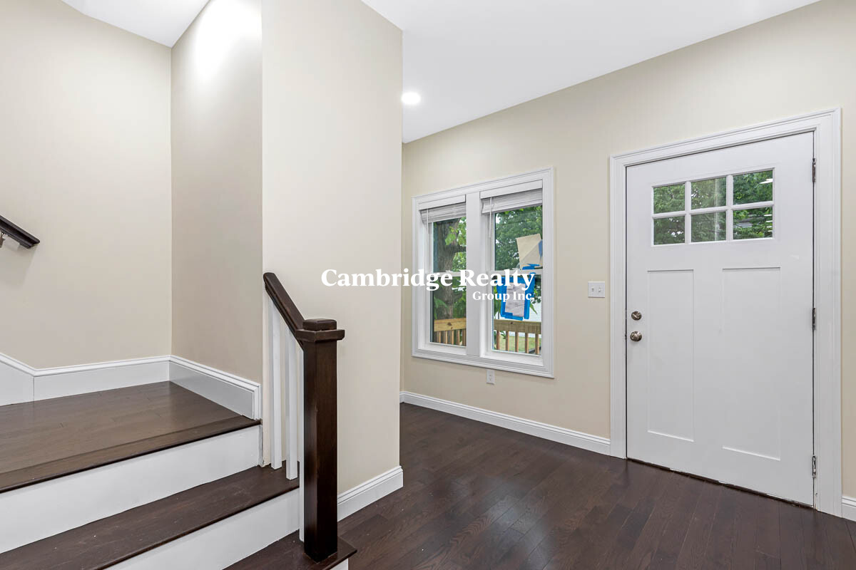 77 Winchester St, Medford