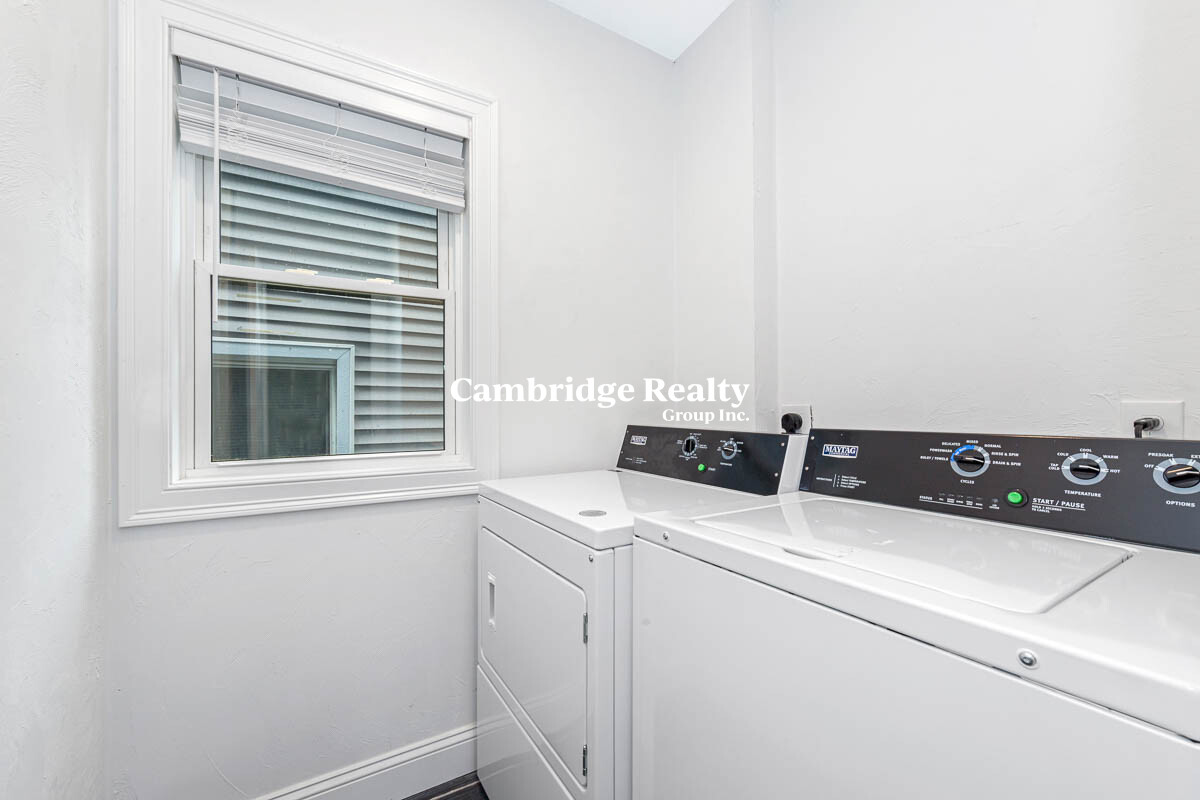 77 Winchester St, Medford