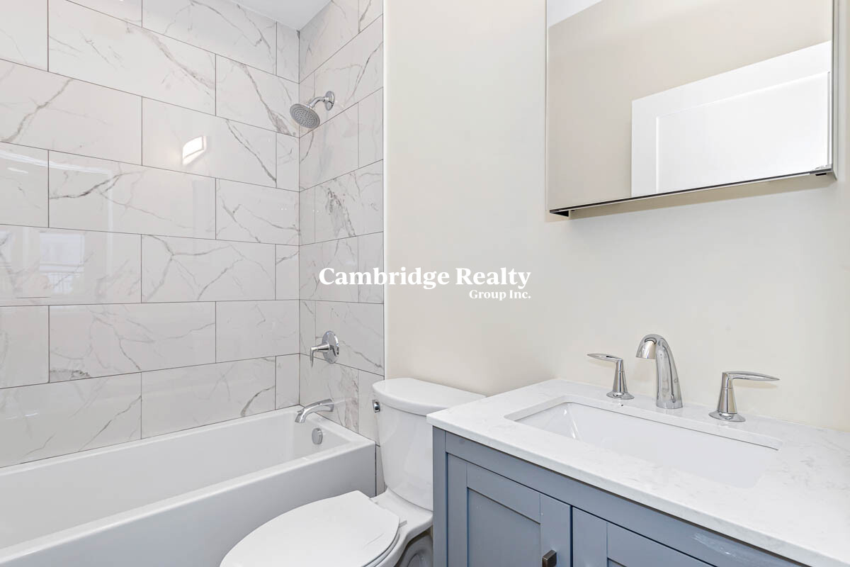 77 Winchester St, Medford