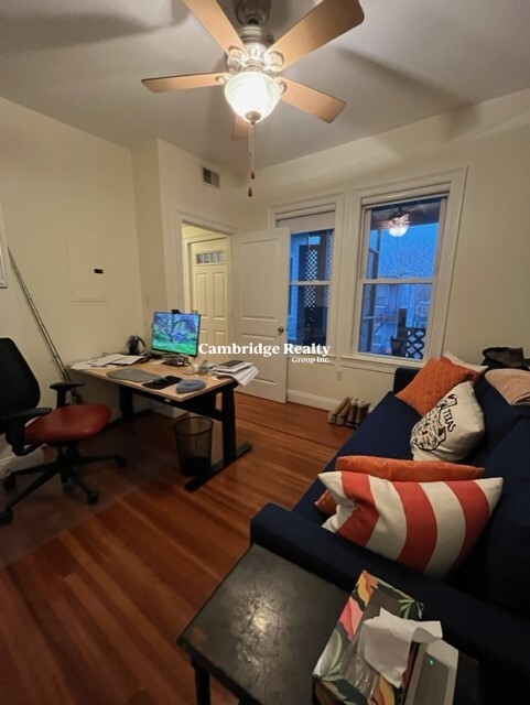 226 Banks St, Huron Village