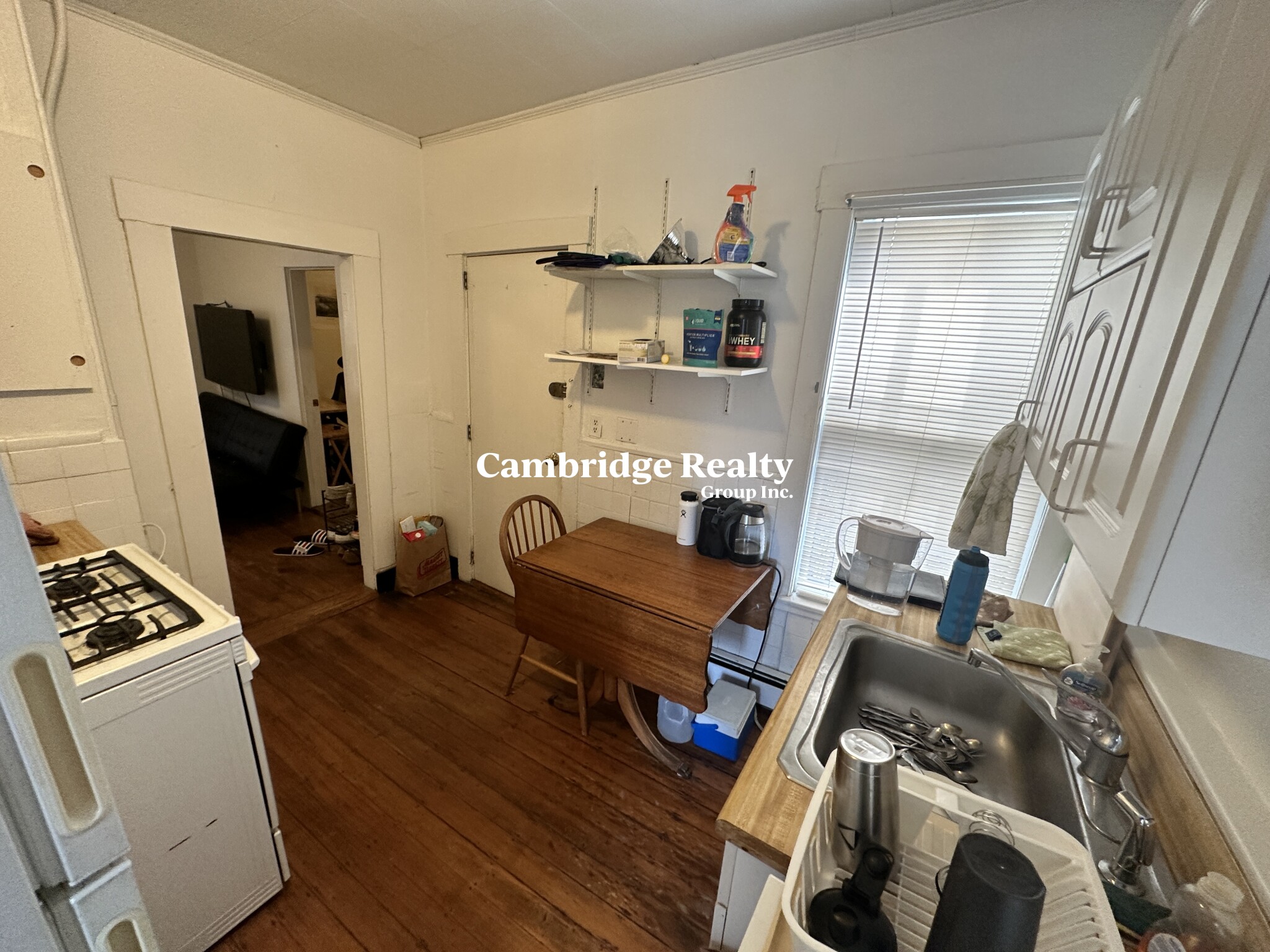 2 Walker Ct, Cambridgeport