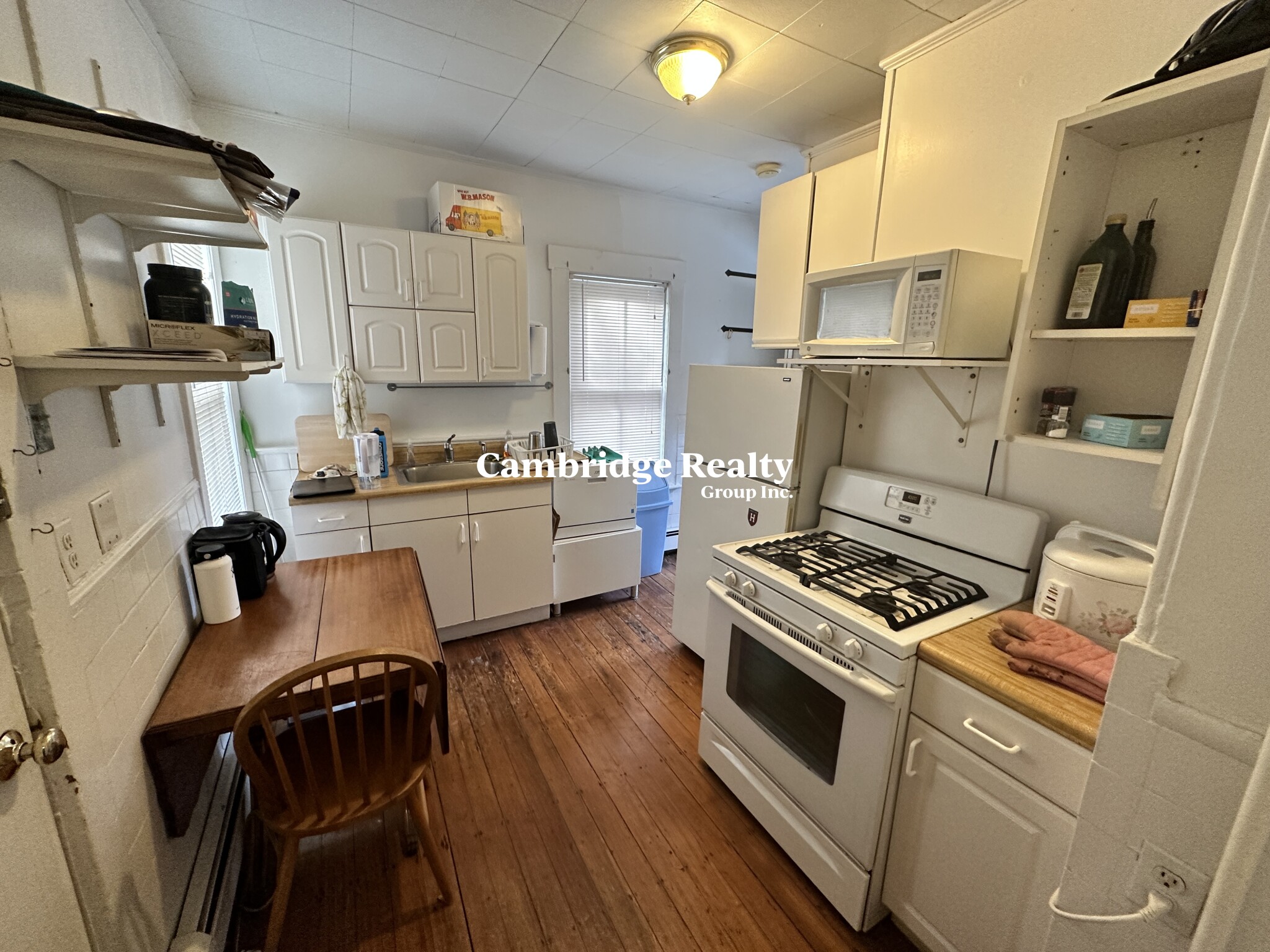 2 Walker Ct, Cambridgeport