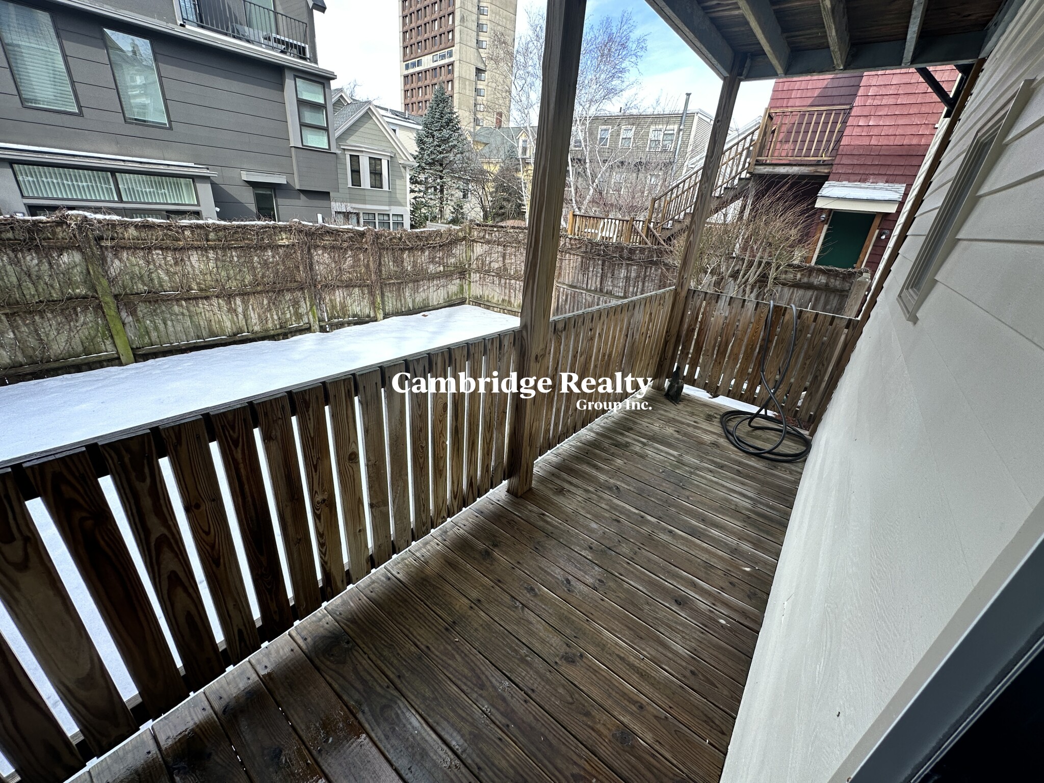 2 Walker Ct, Cambridgeport