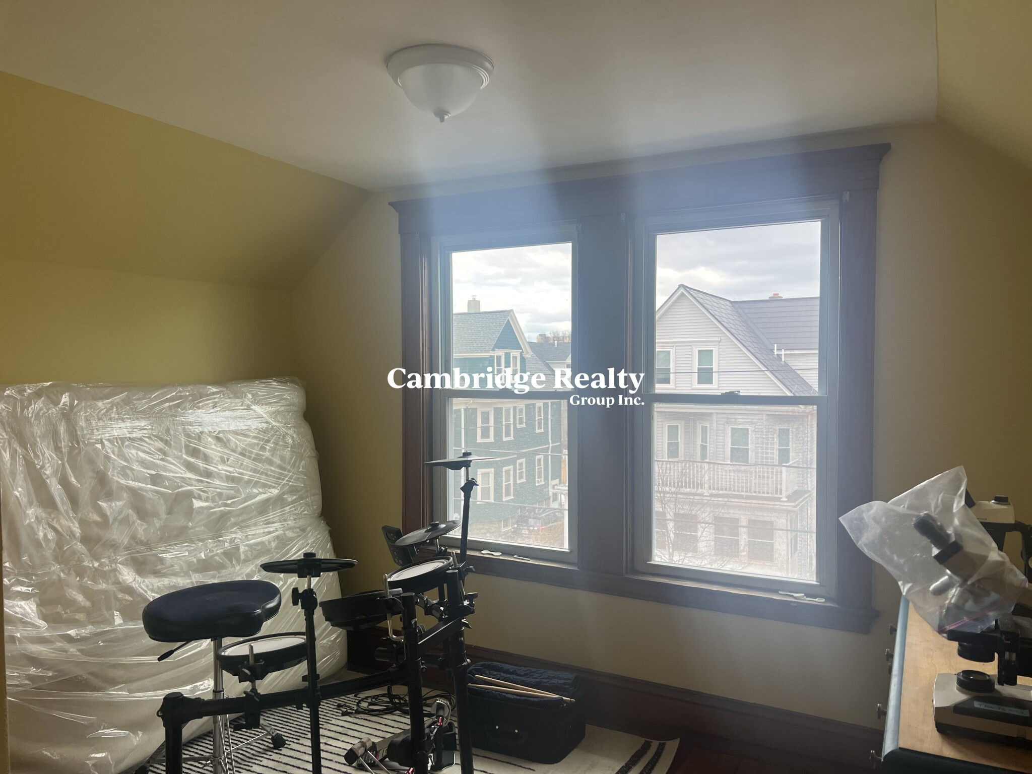 48 Cleveland St, Arlington