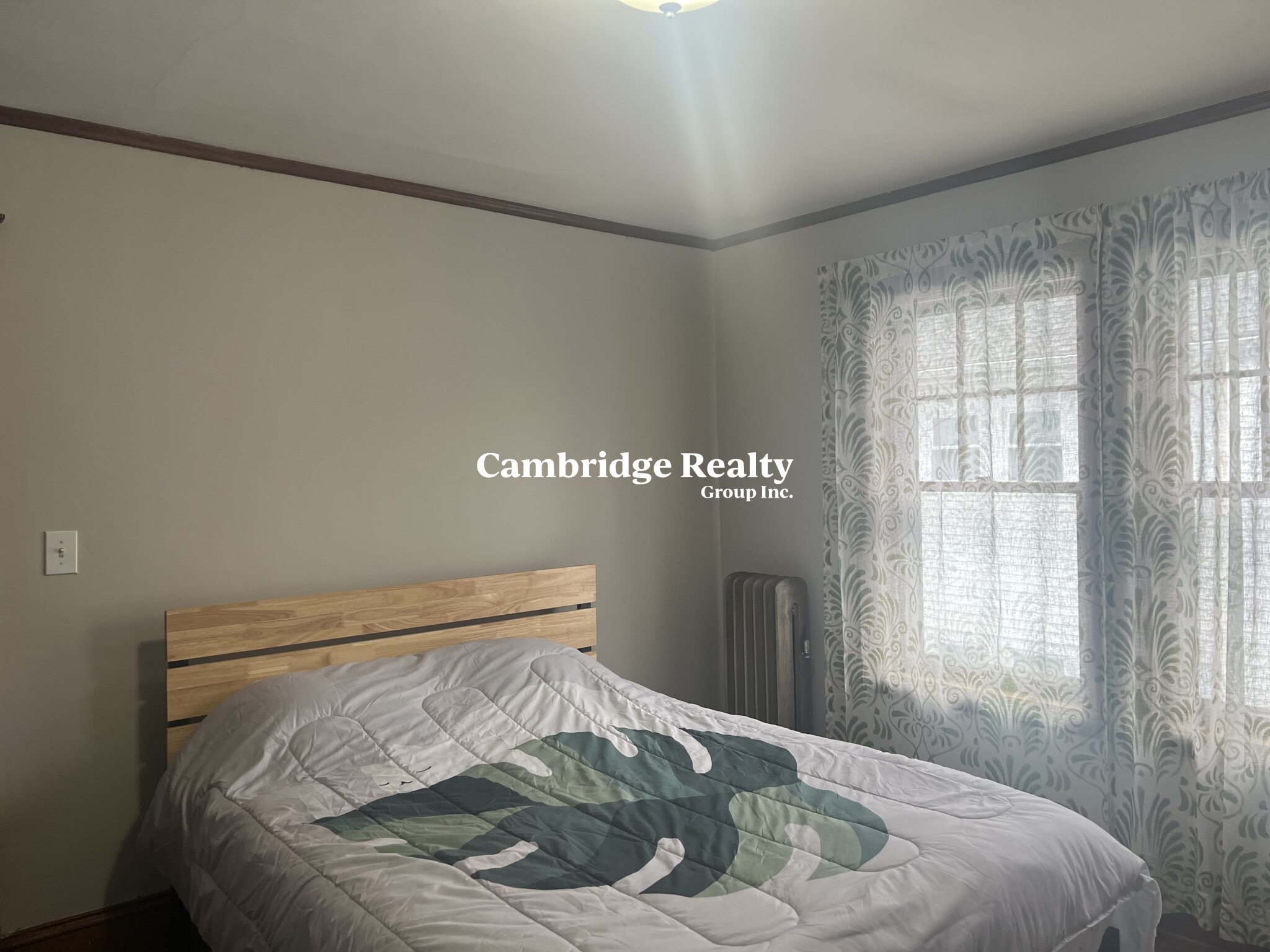 48 Cleveland St, Arlington