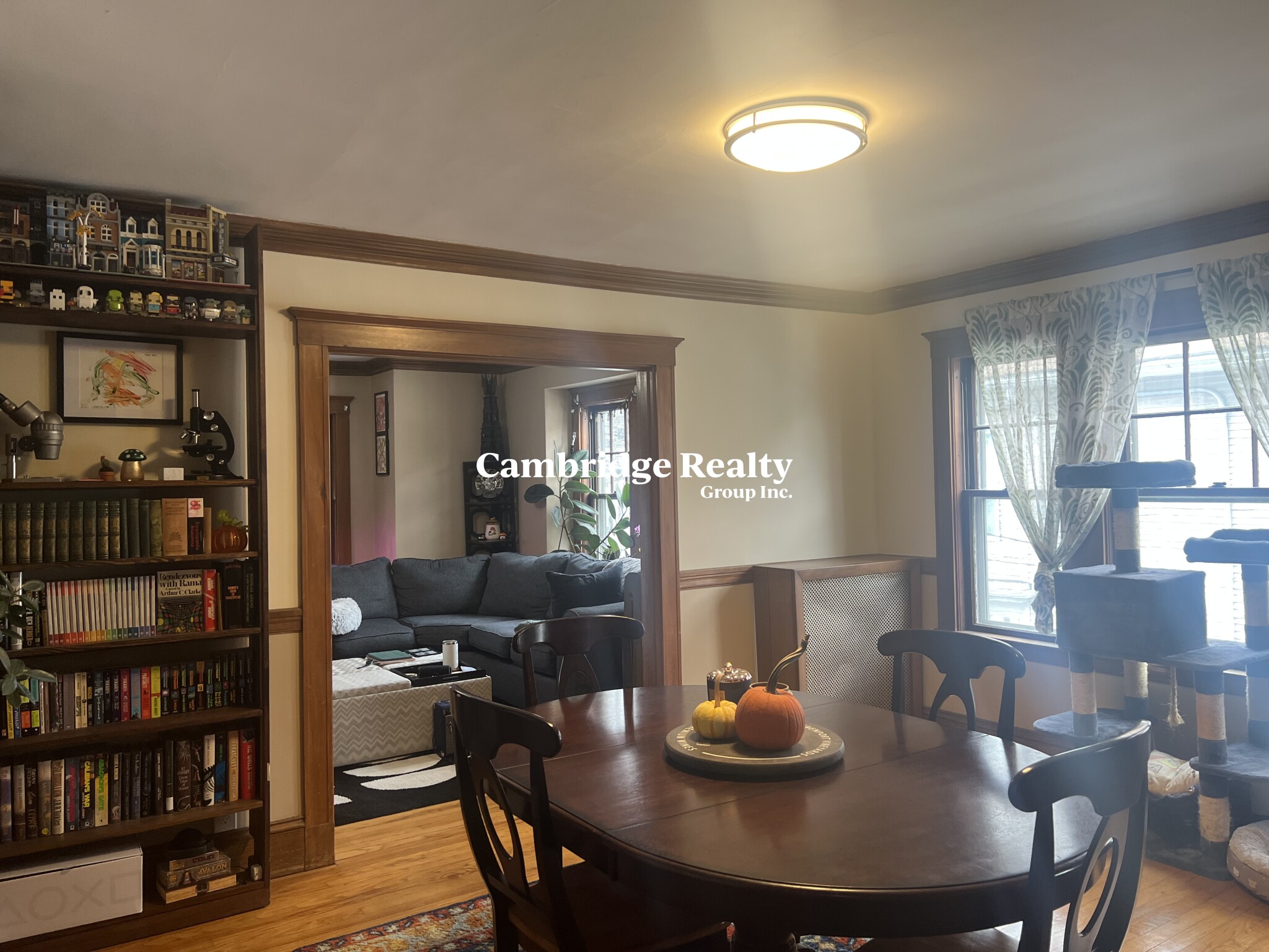 48 Cleveland St, Arlington