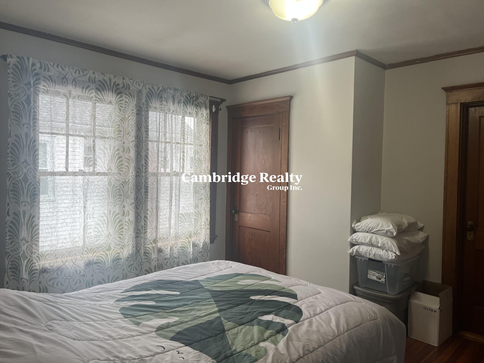 48 Cleveland St, Arlington