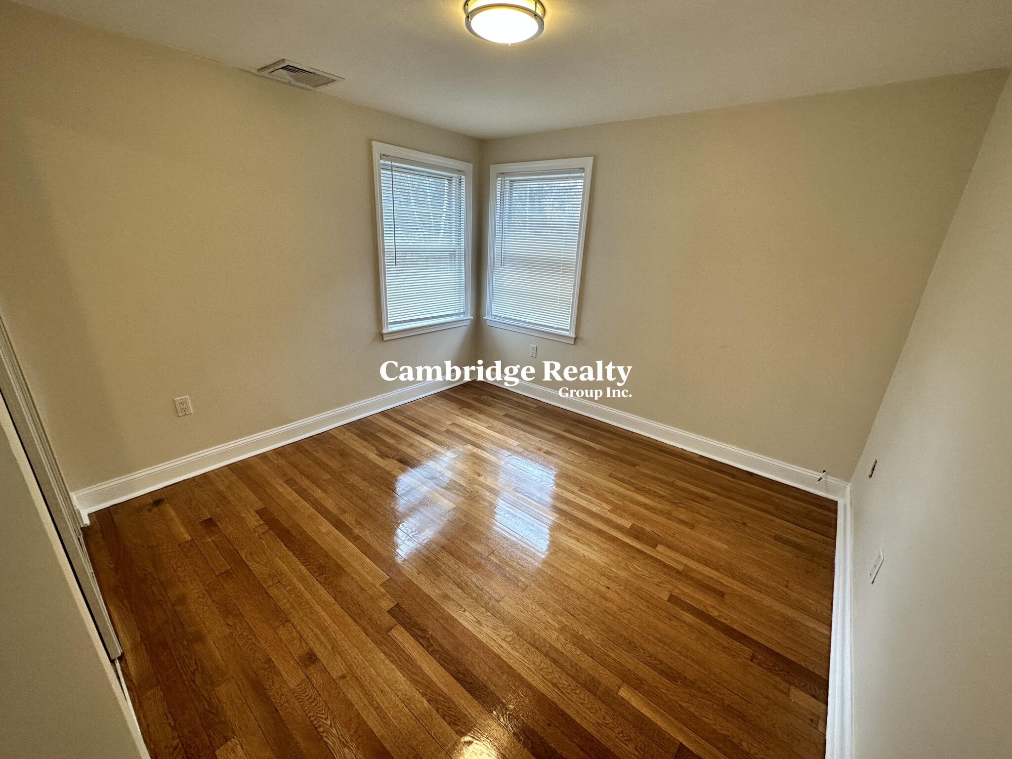 41 May St, West Cambridge