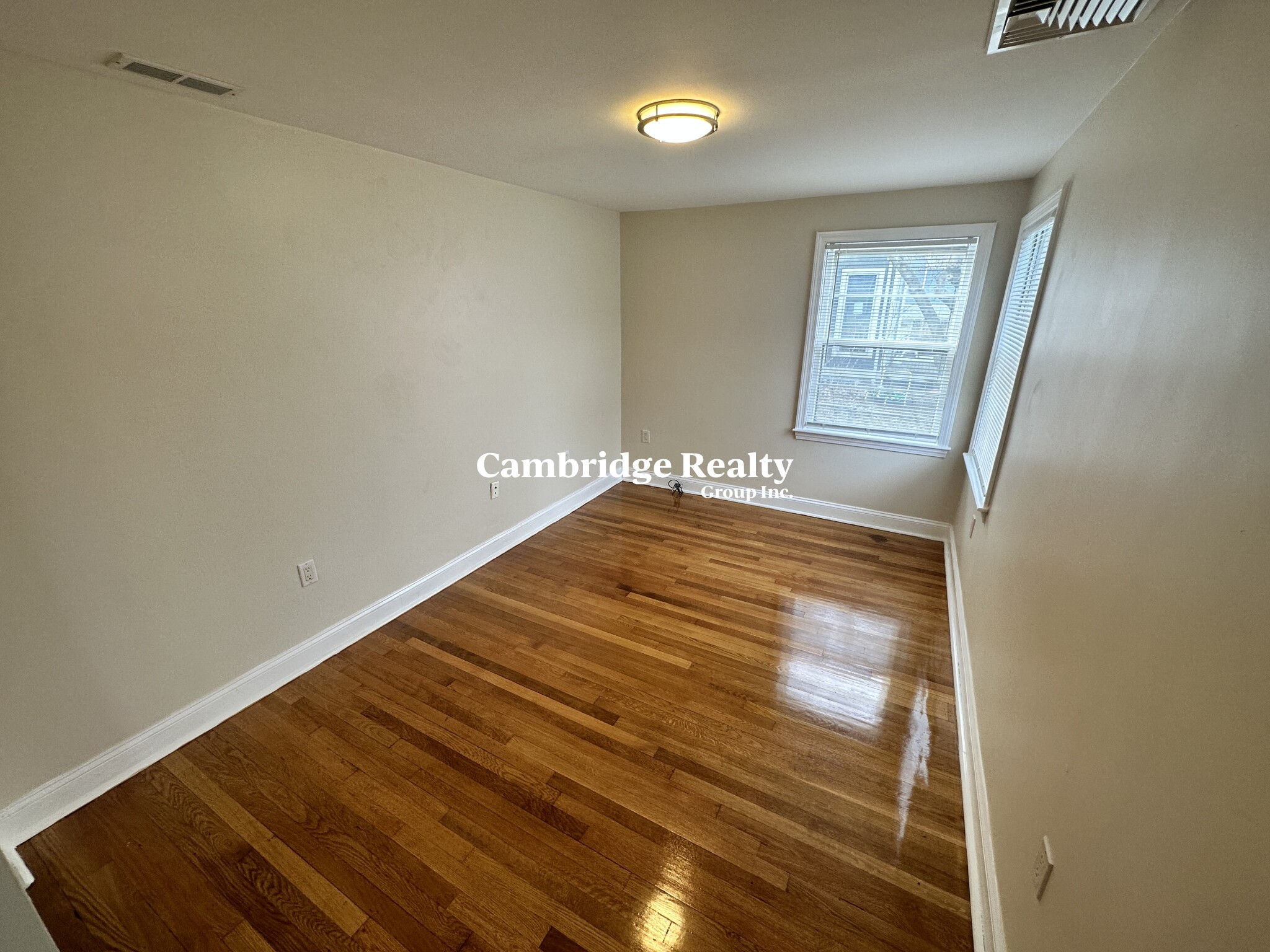 41 May St, West Cambridge