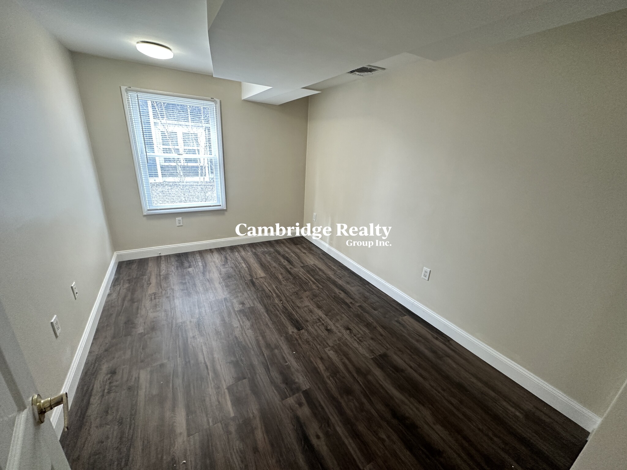 41 May St, West Cambridge