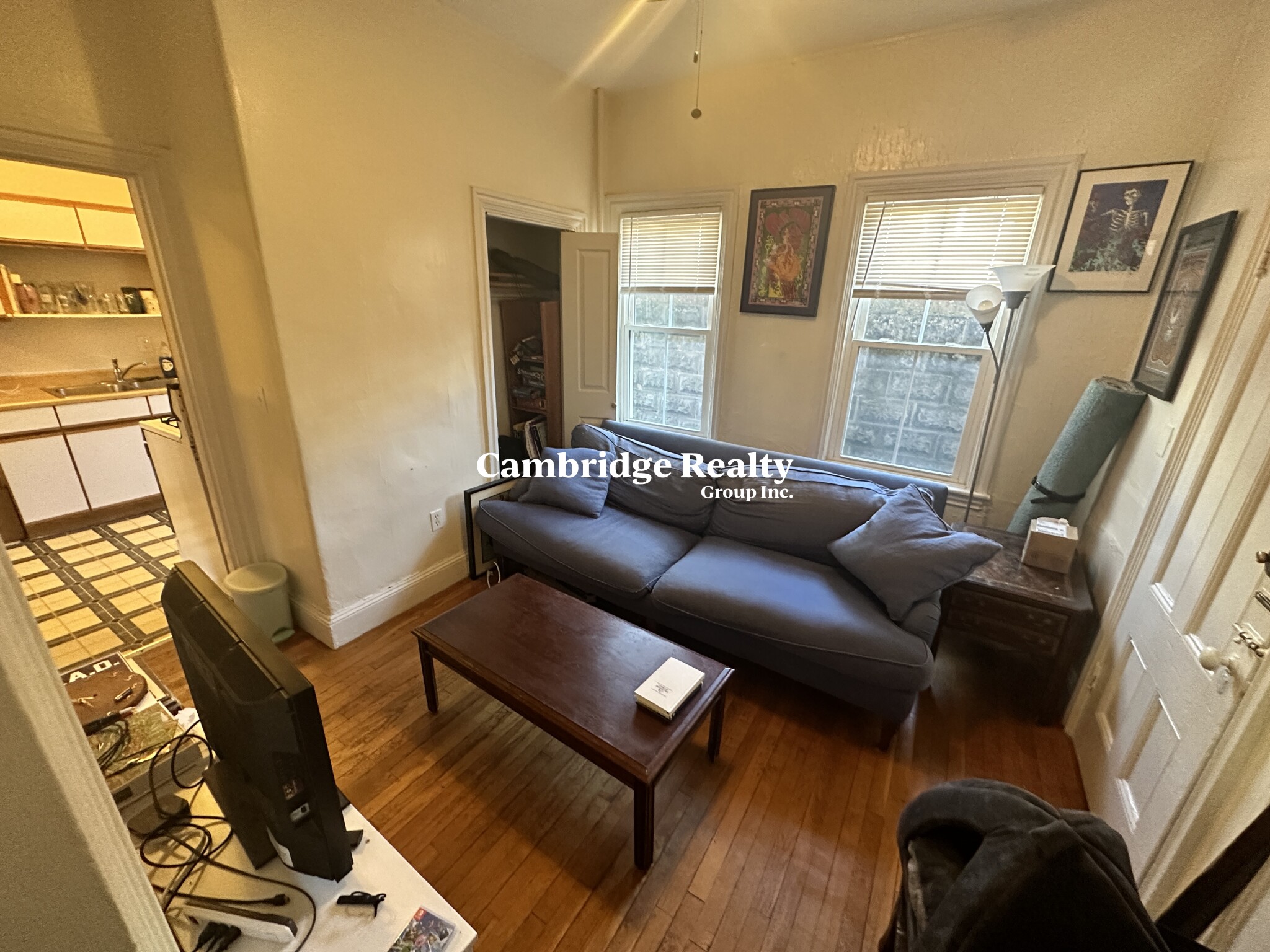 1 Walker Ct, Cambridgeport