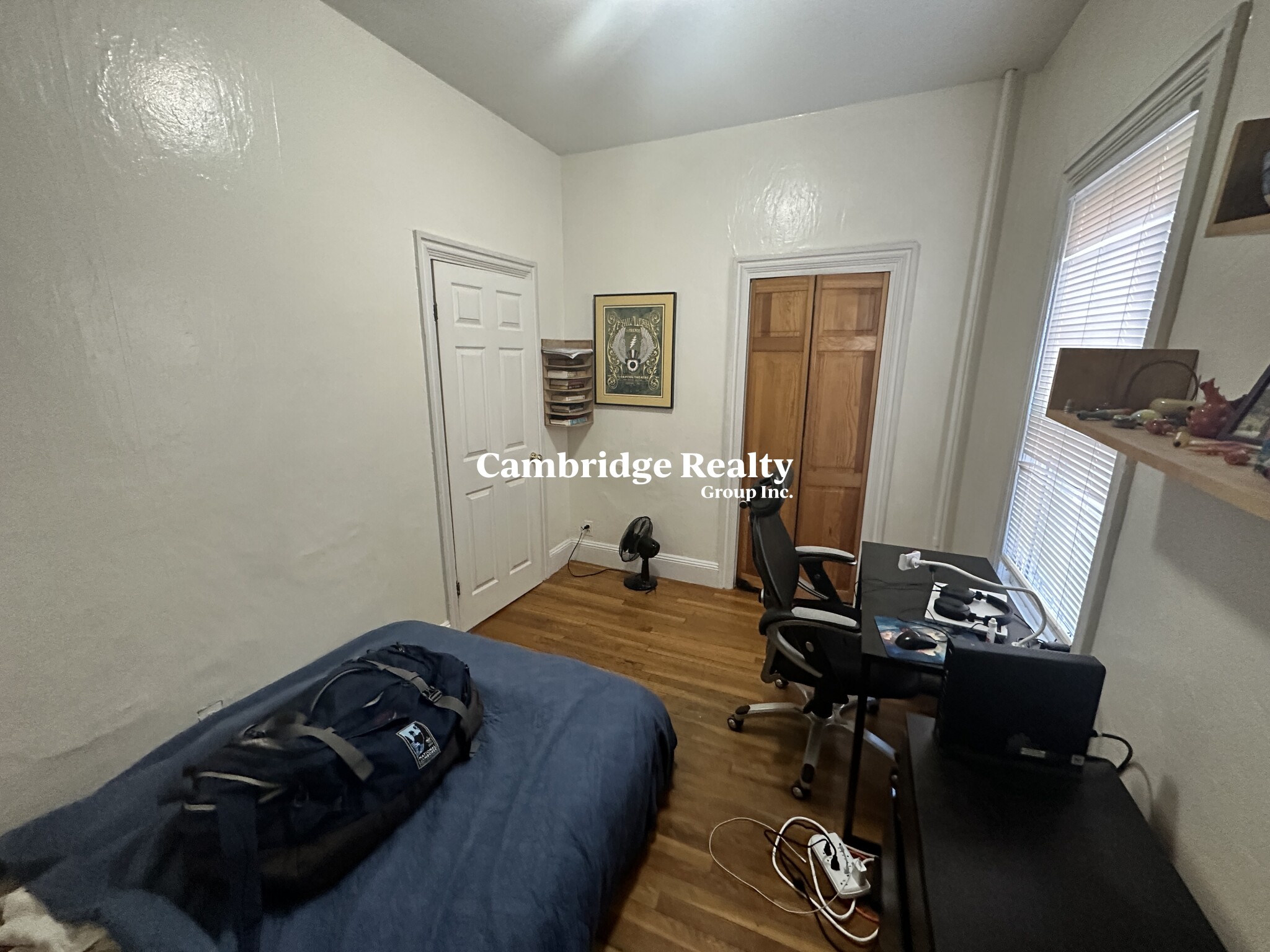 1 Walker Ct, Cambridgeport