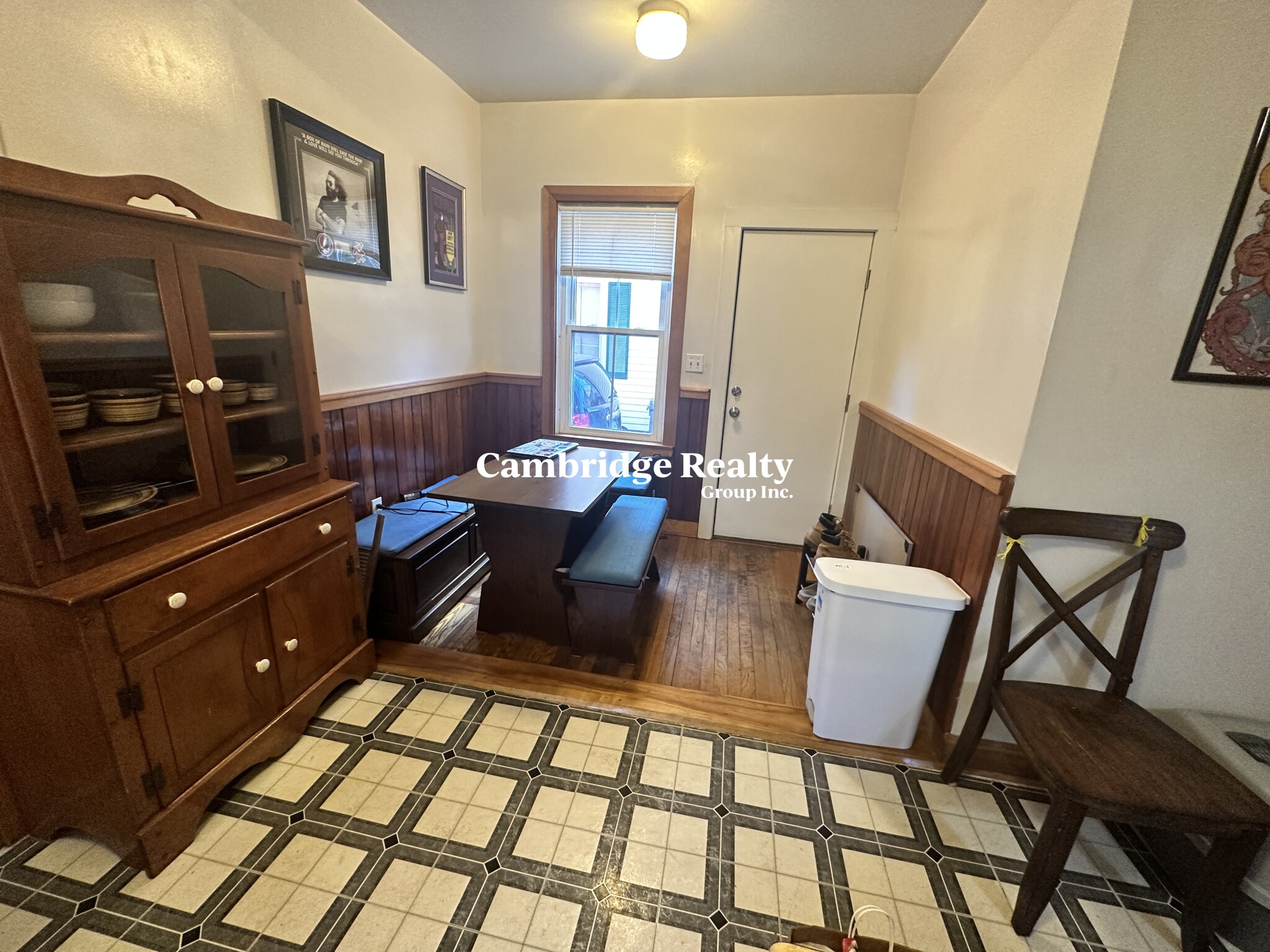 1 Walker Ct, Cambridgeport