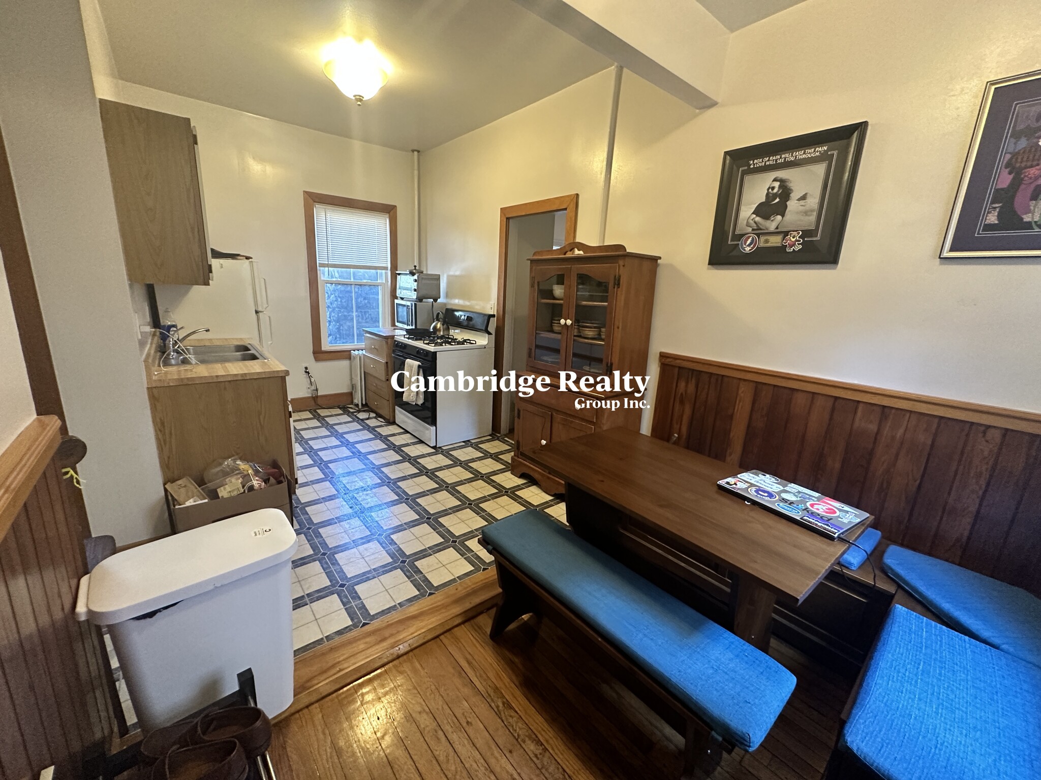 1 Walker Ct, Cambridgeport