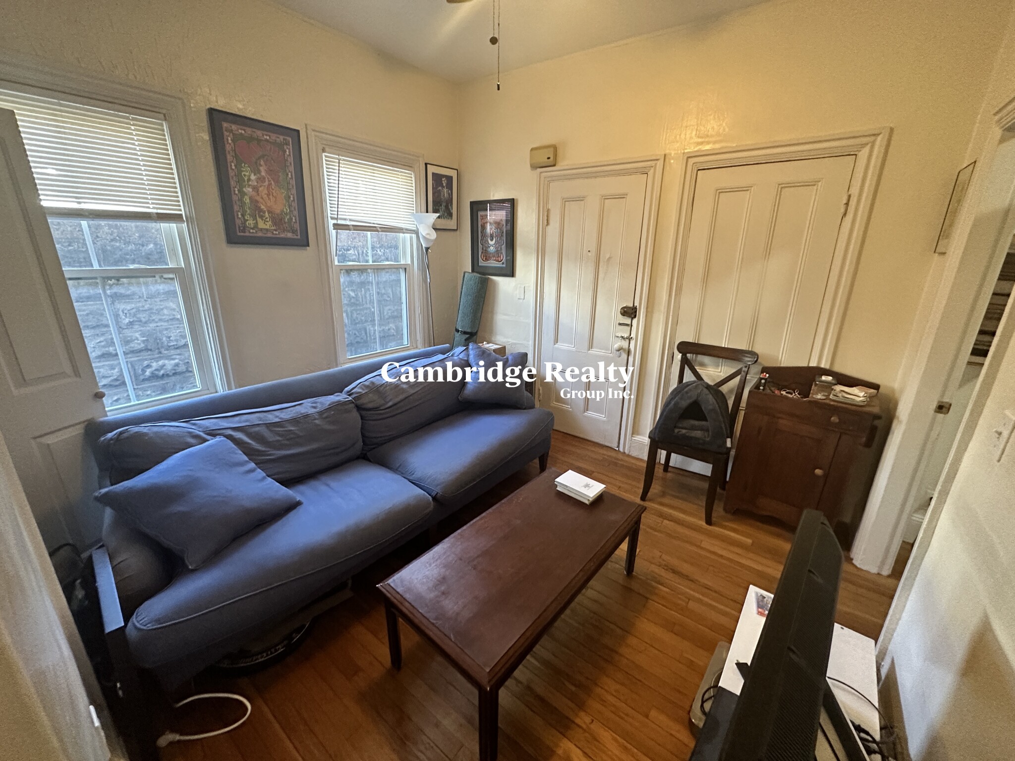 1 Walker Ct, Cambridgeport