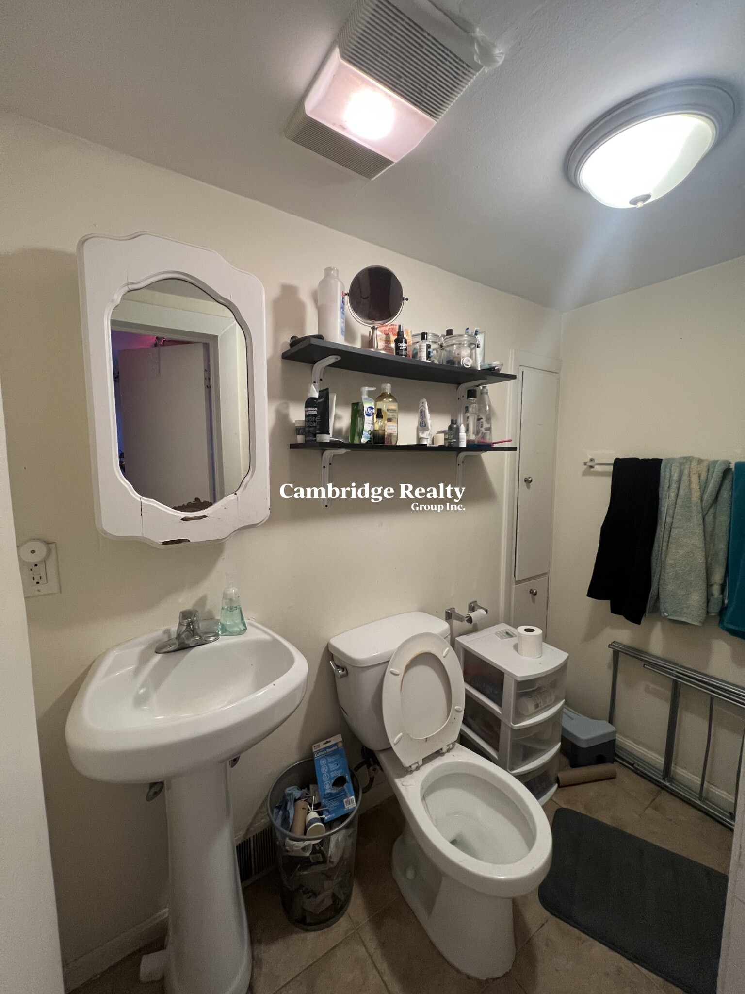 9 Medford St, South Medford