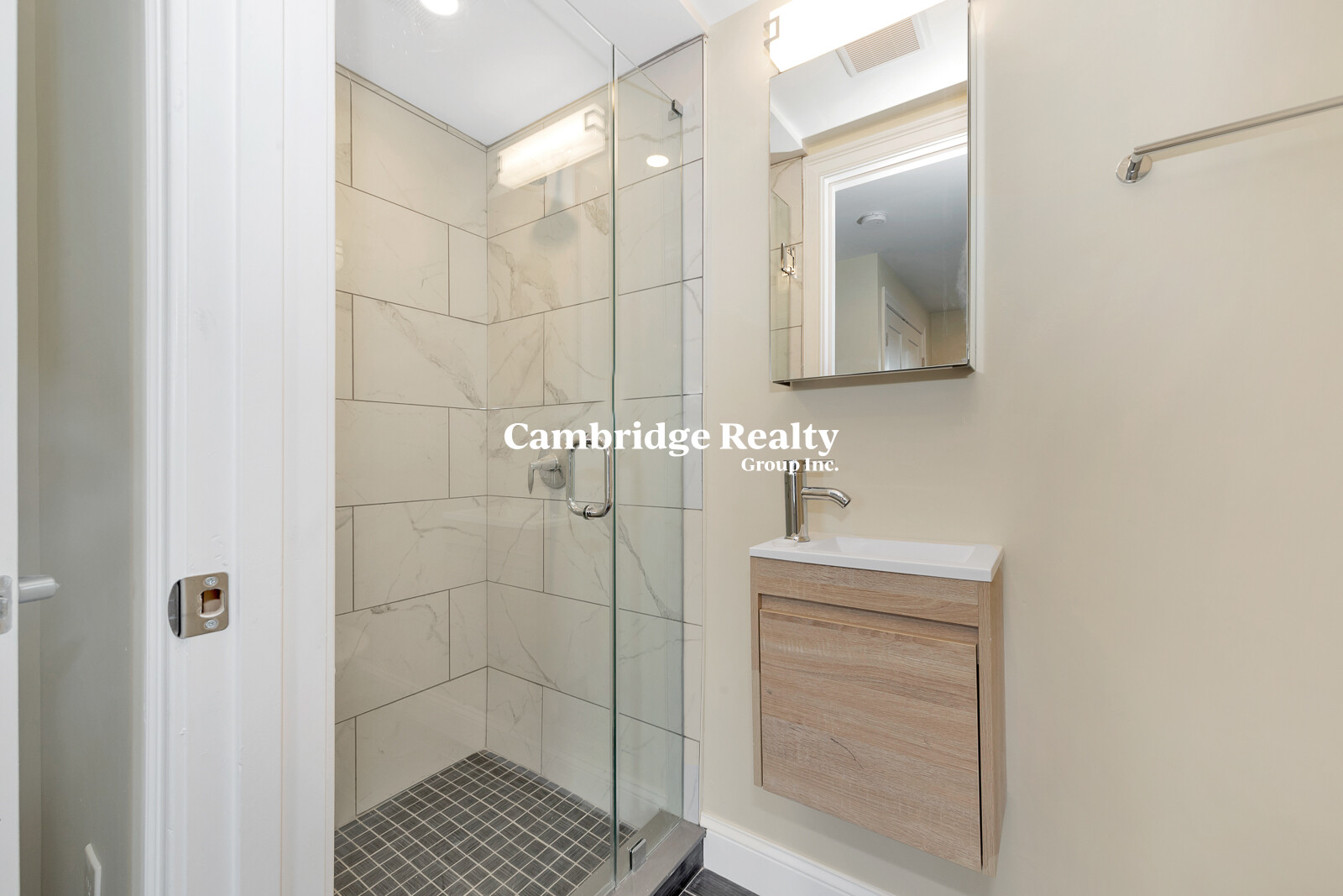 45 Wright Ave, Medford