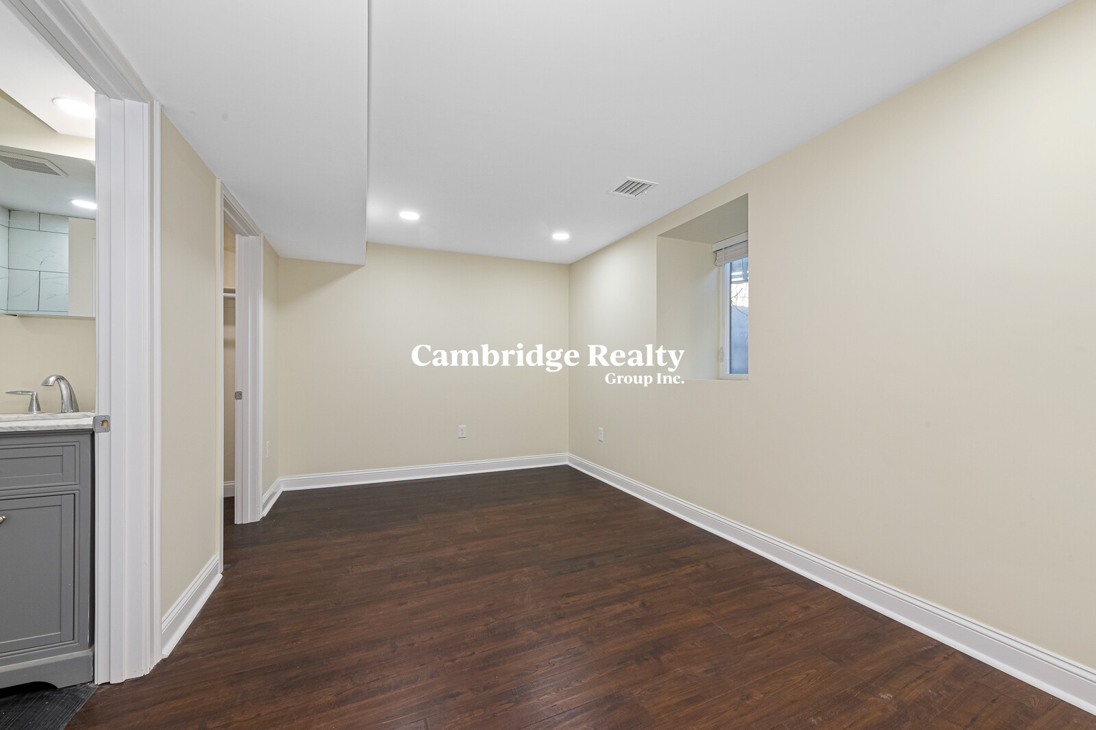 232 Fulton St, Medford