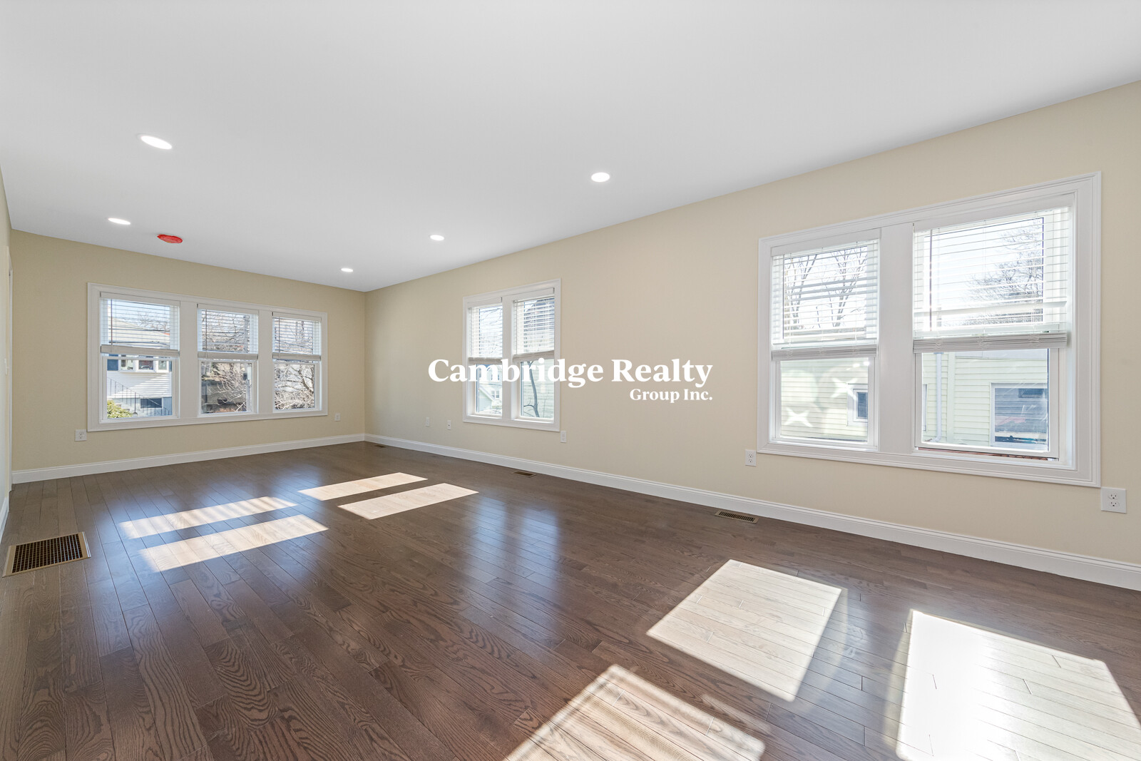 232 Fulton St, Medford