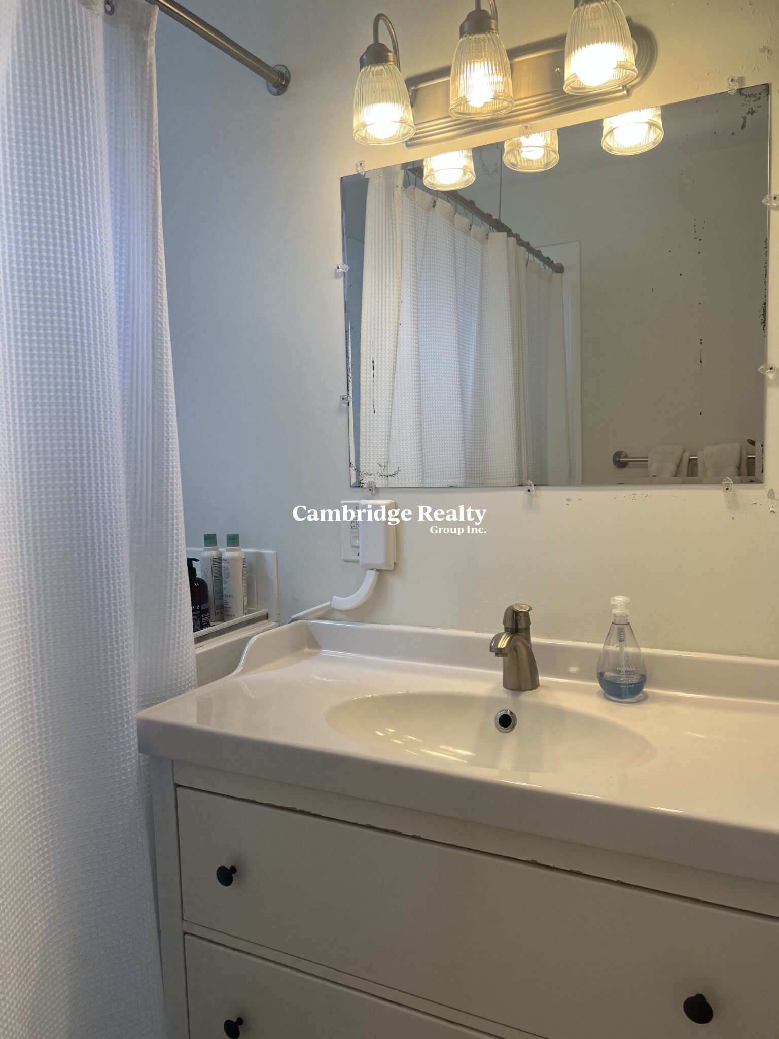 26 Surrey St, Harvard Square