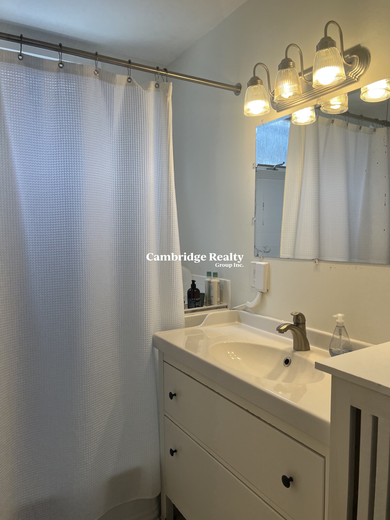 26 Surrey St, Harvard Square