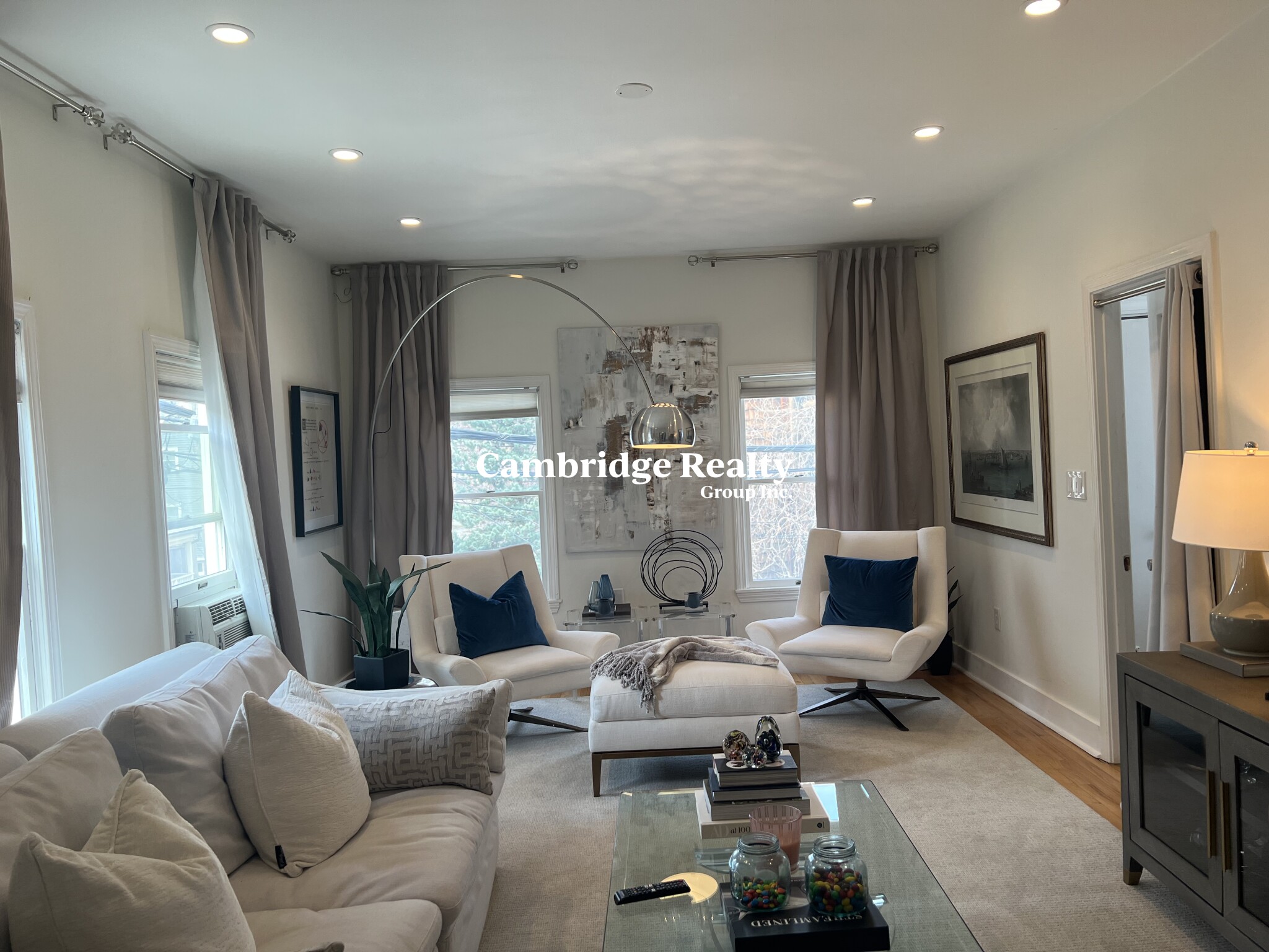 26 Surrey St, Harvard Square