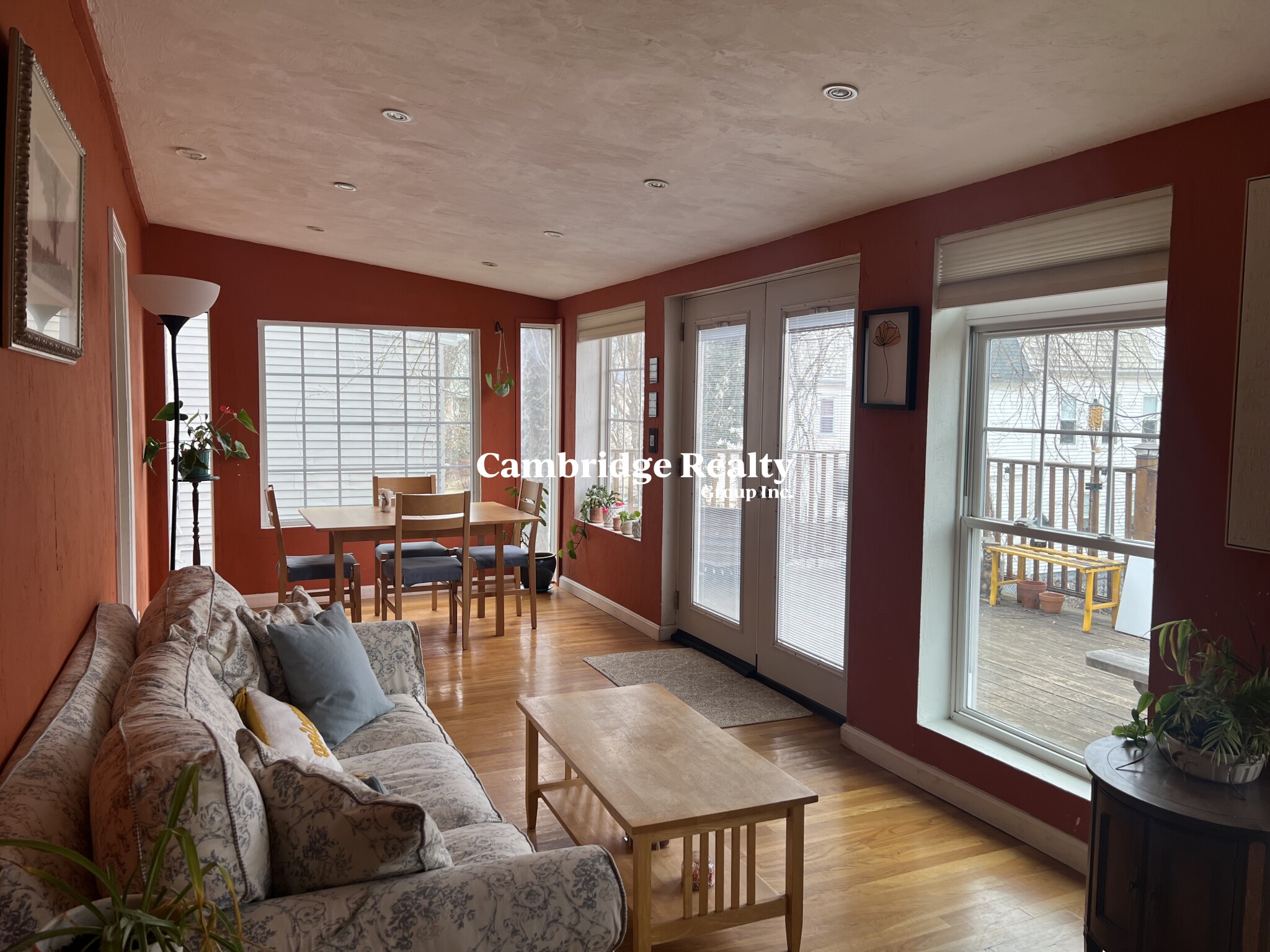 84 Irving St, Davis Square