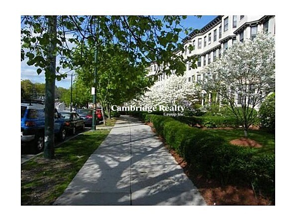 1880 Commonwealth Ave, Brighton