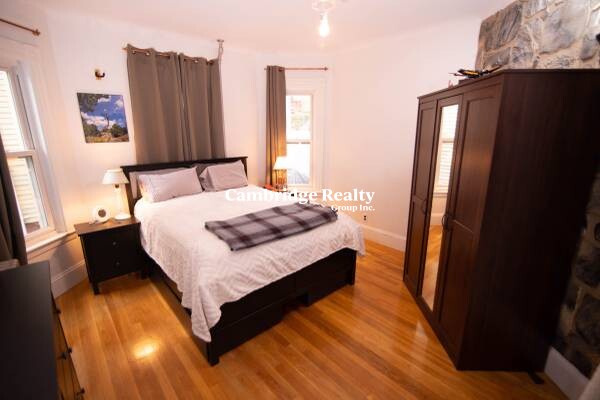 20 Lee St, Winter Hill