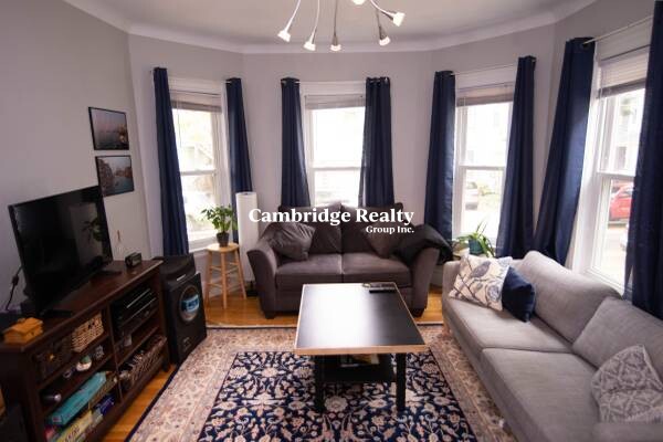 20 Lee St, Winter Hill