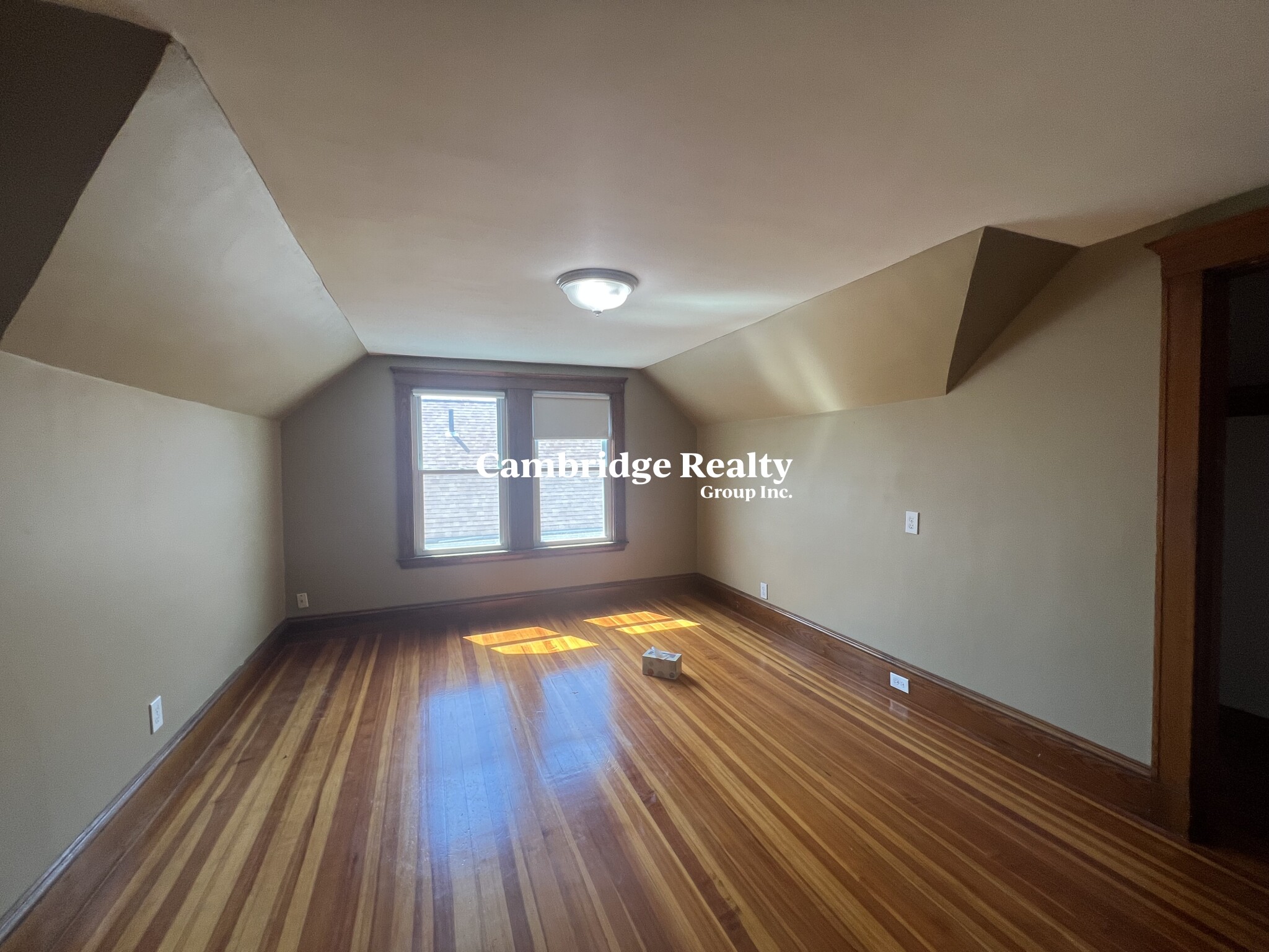 48 Cleveland St, Arlington