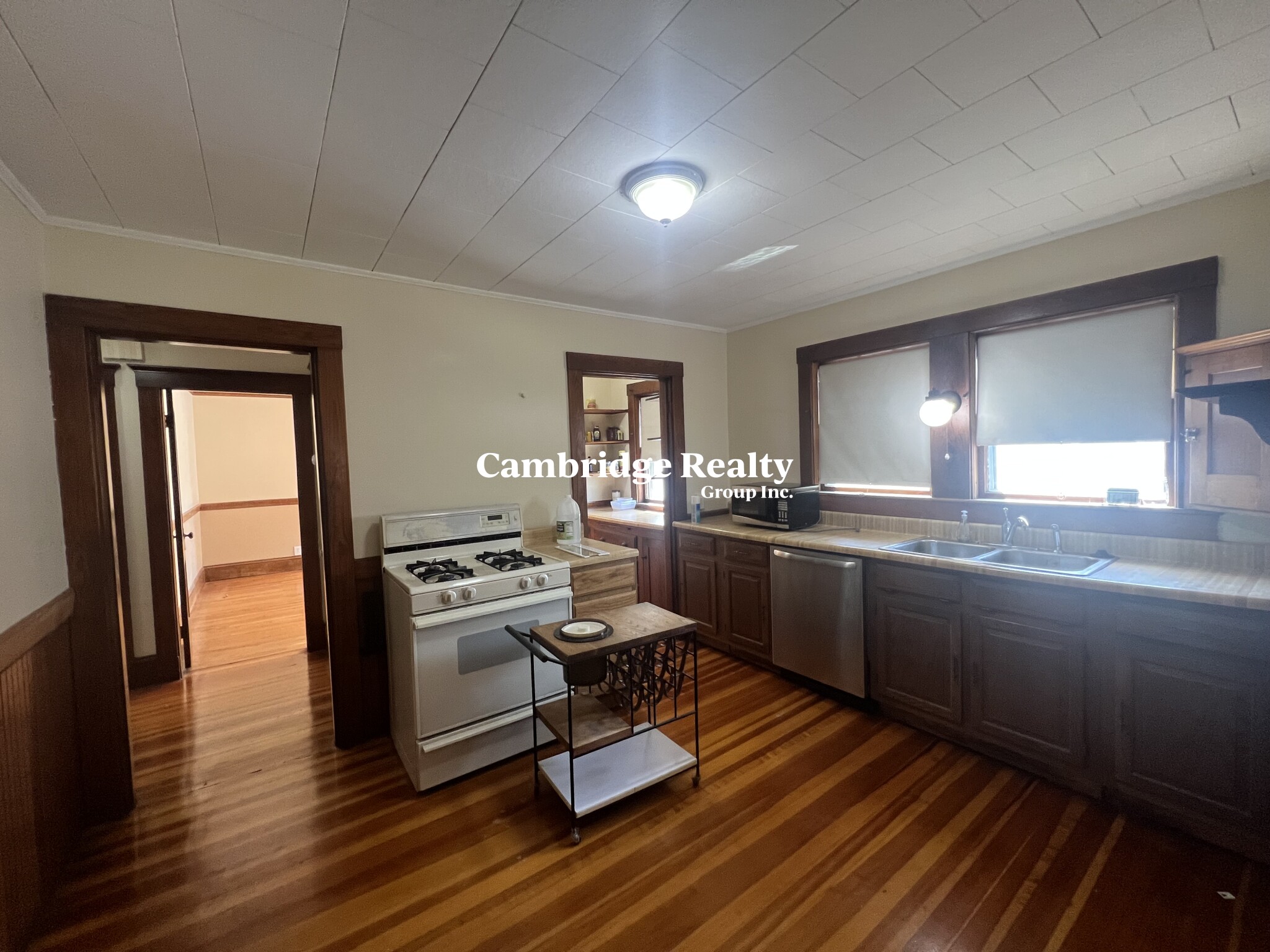 48 Cleveland St, Arlington