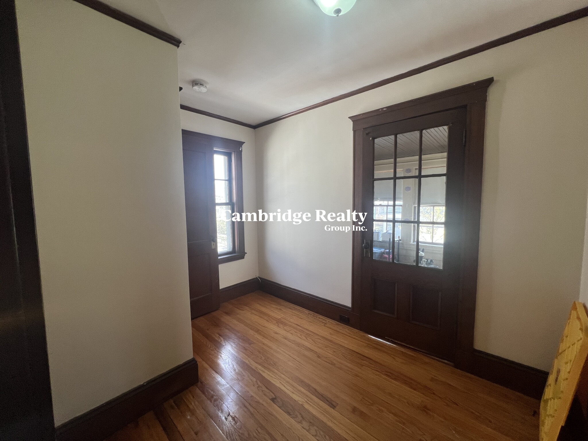 48 Cleveland St, Arlington