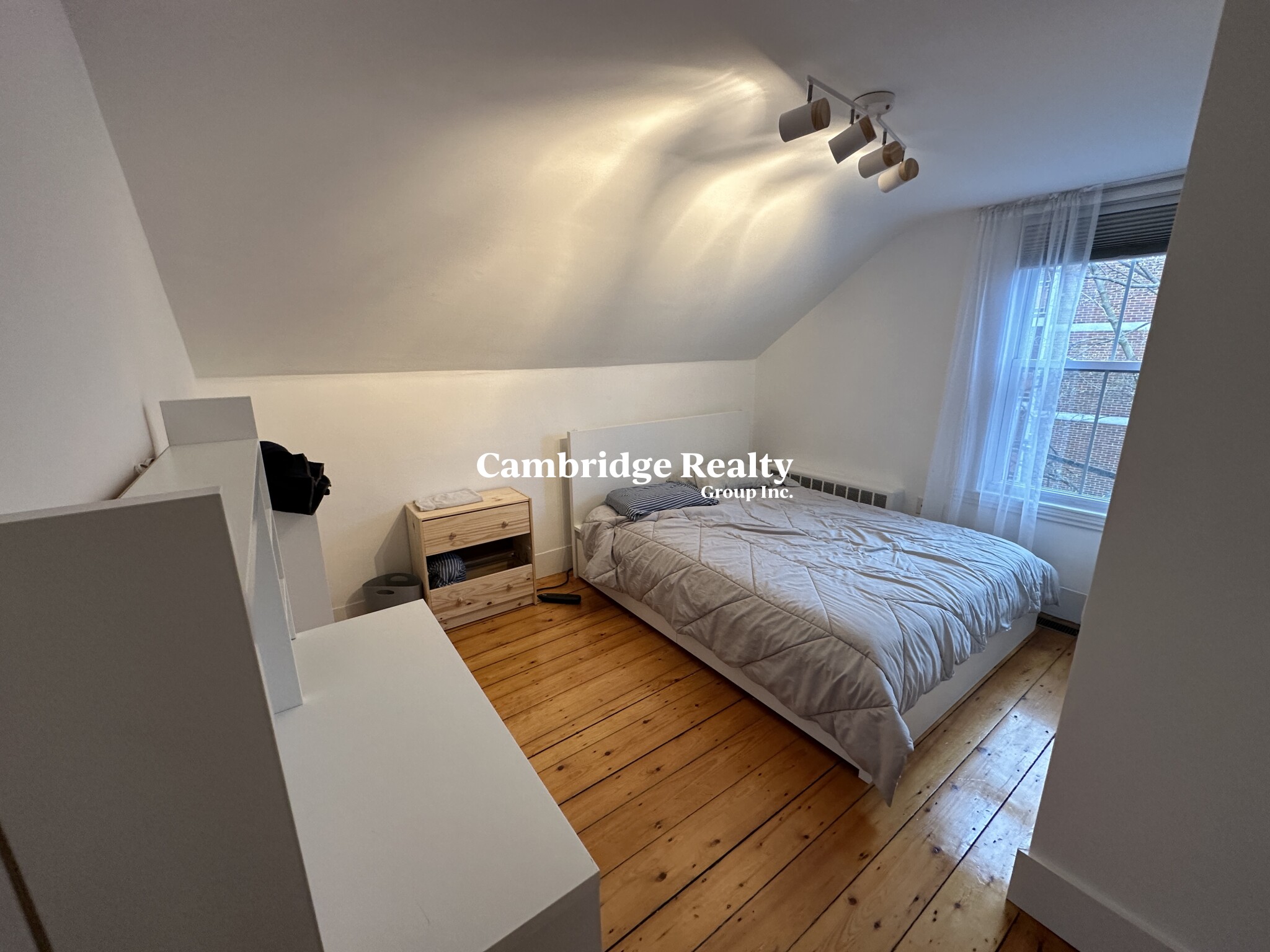 21 Irving St, Harvard Square