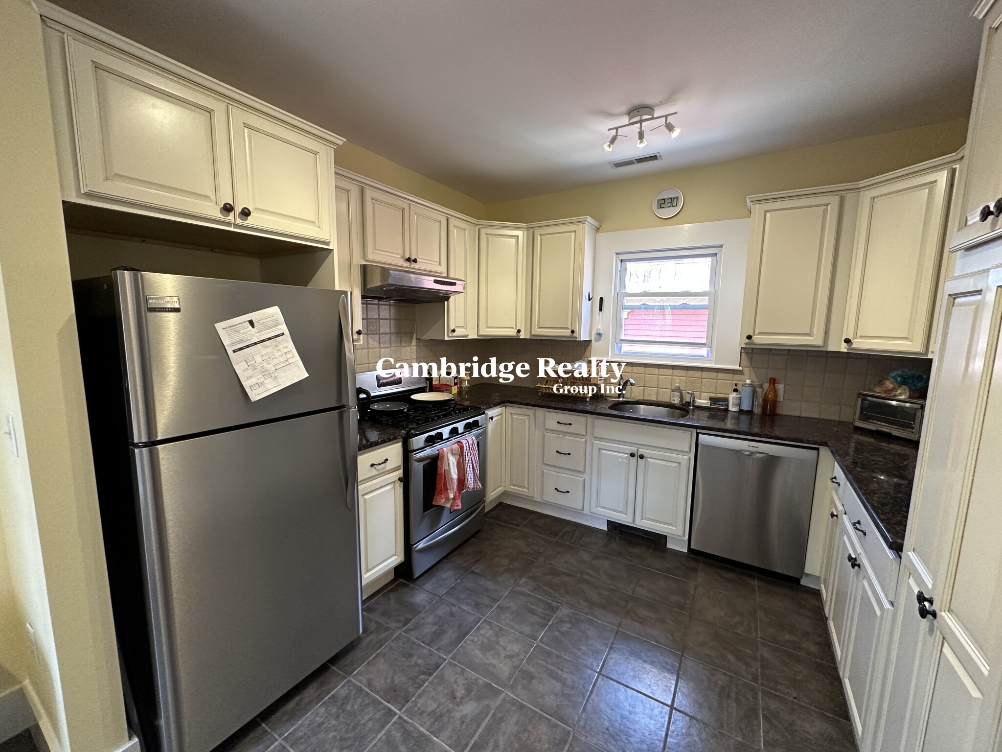 21 Irving St, Harvard Square