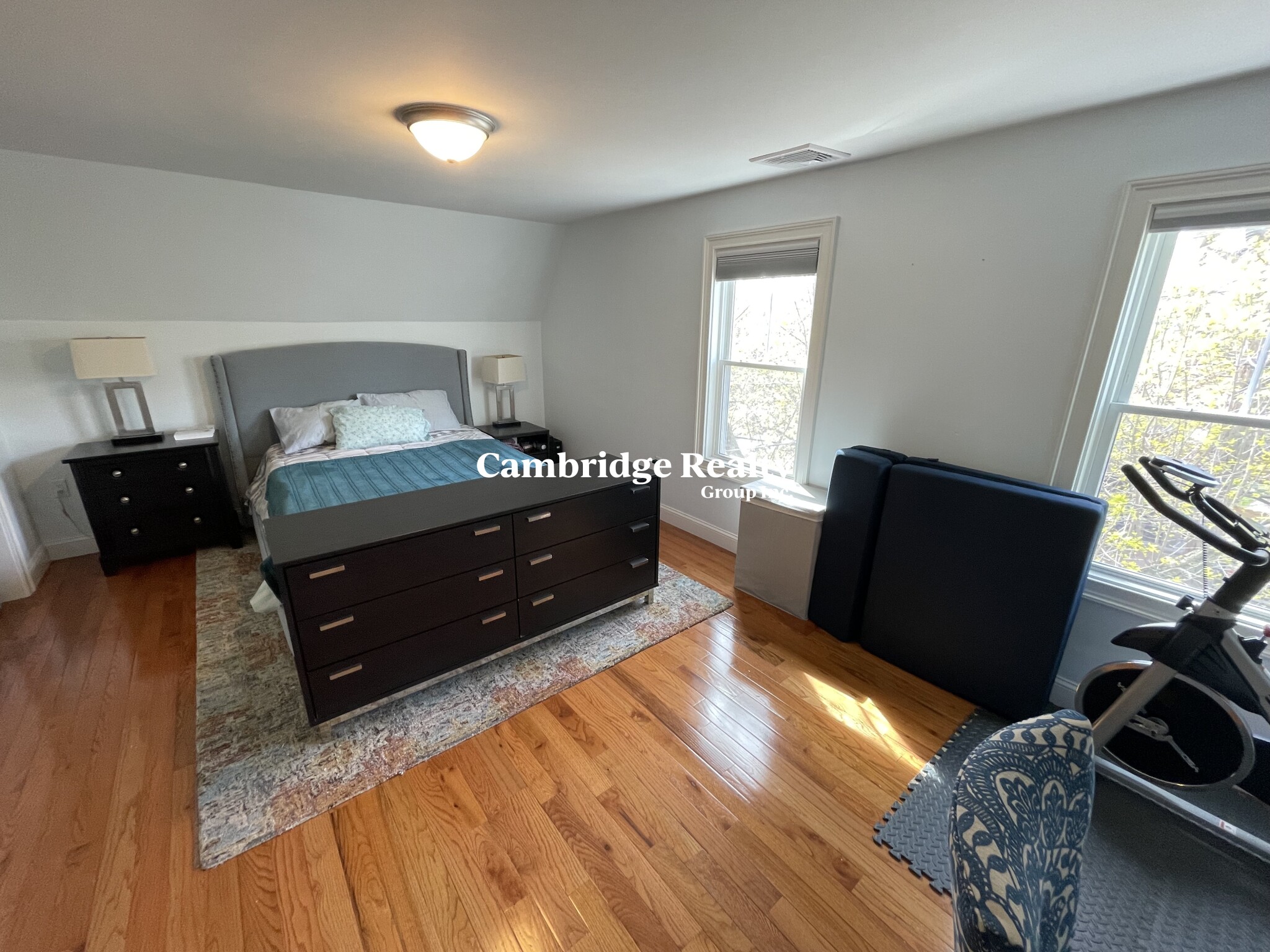 167 Willow Ave, Davis Square