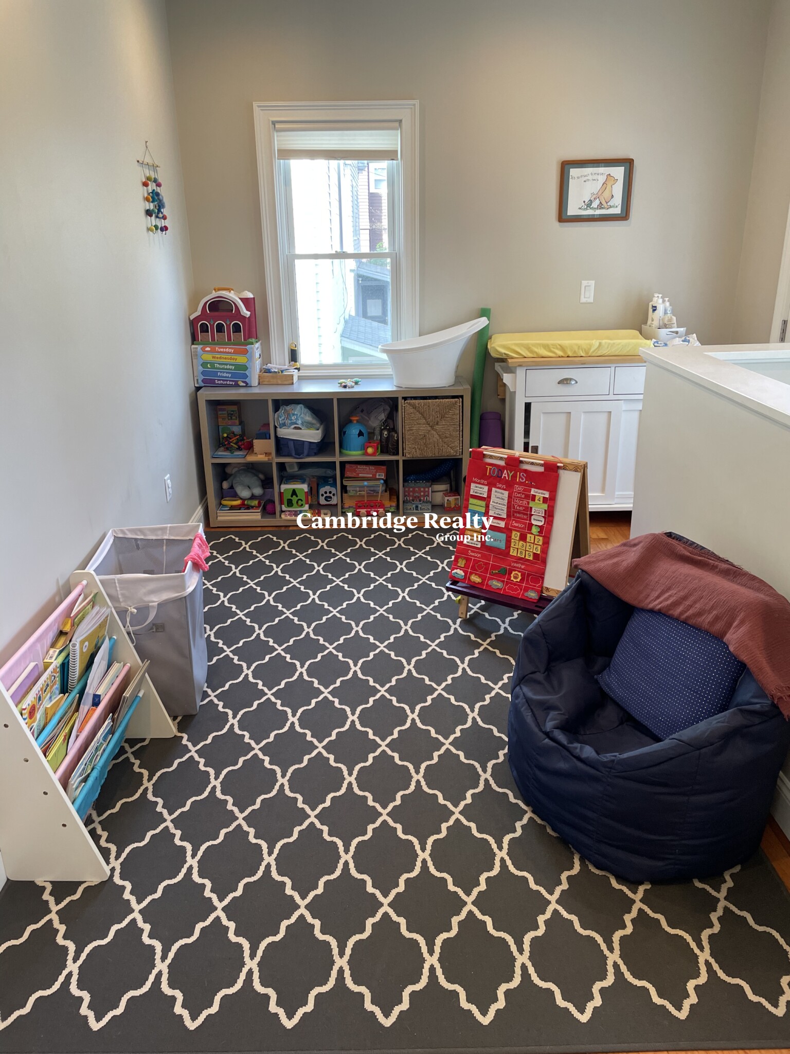 167 Willow Ave, Davis Square