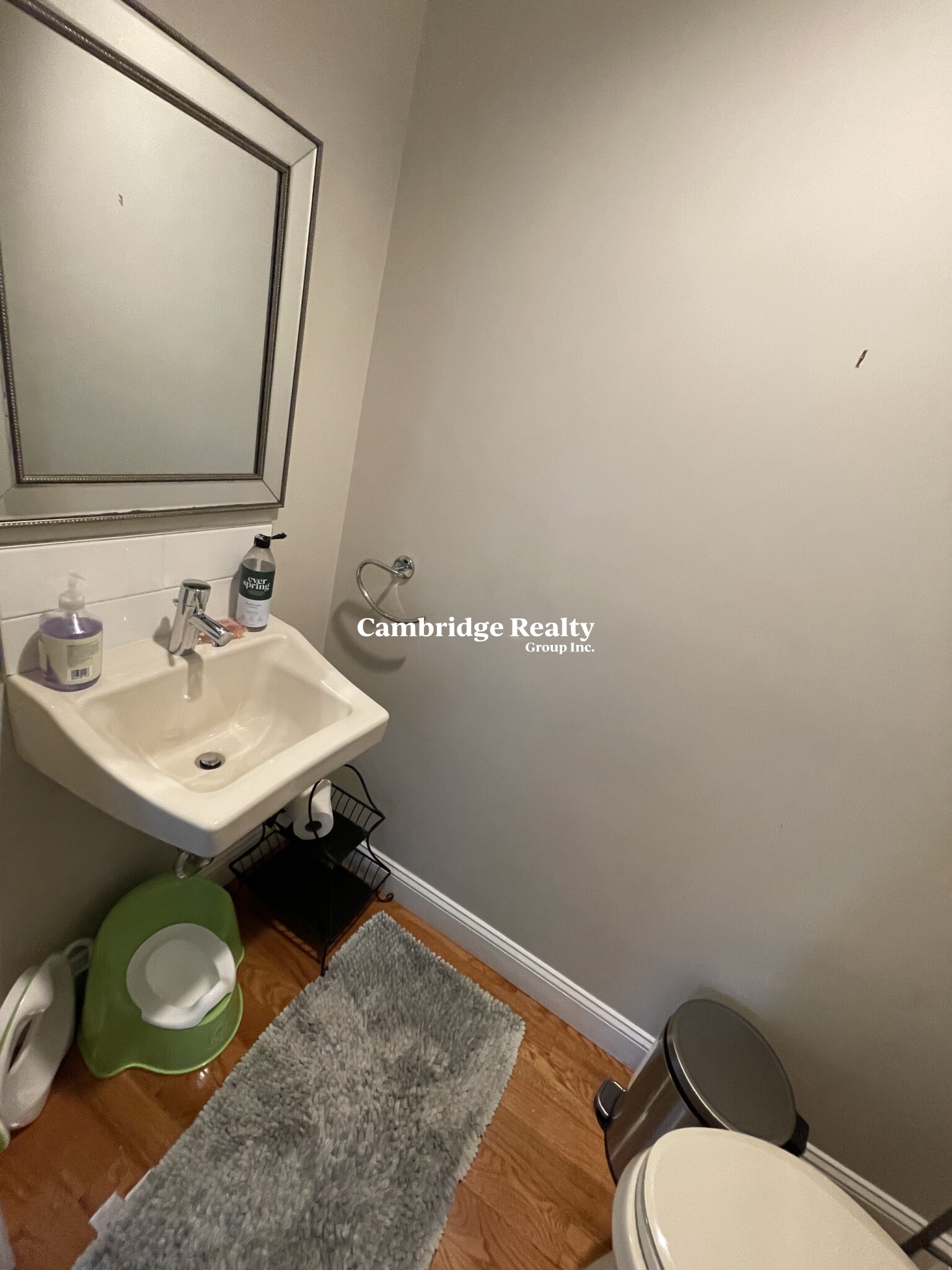 167 Willow Ave, Davis Square