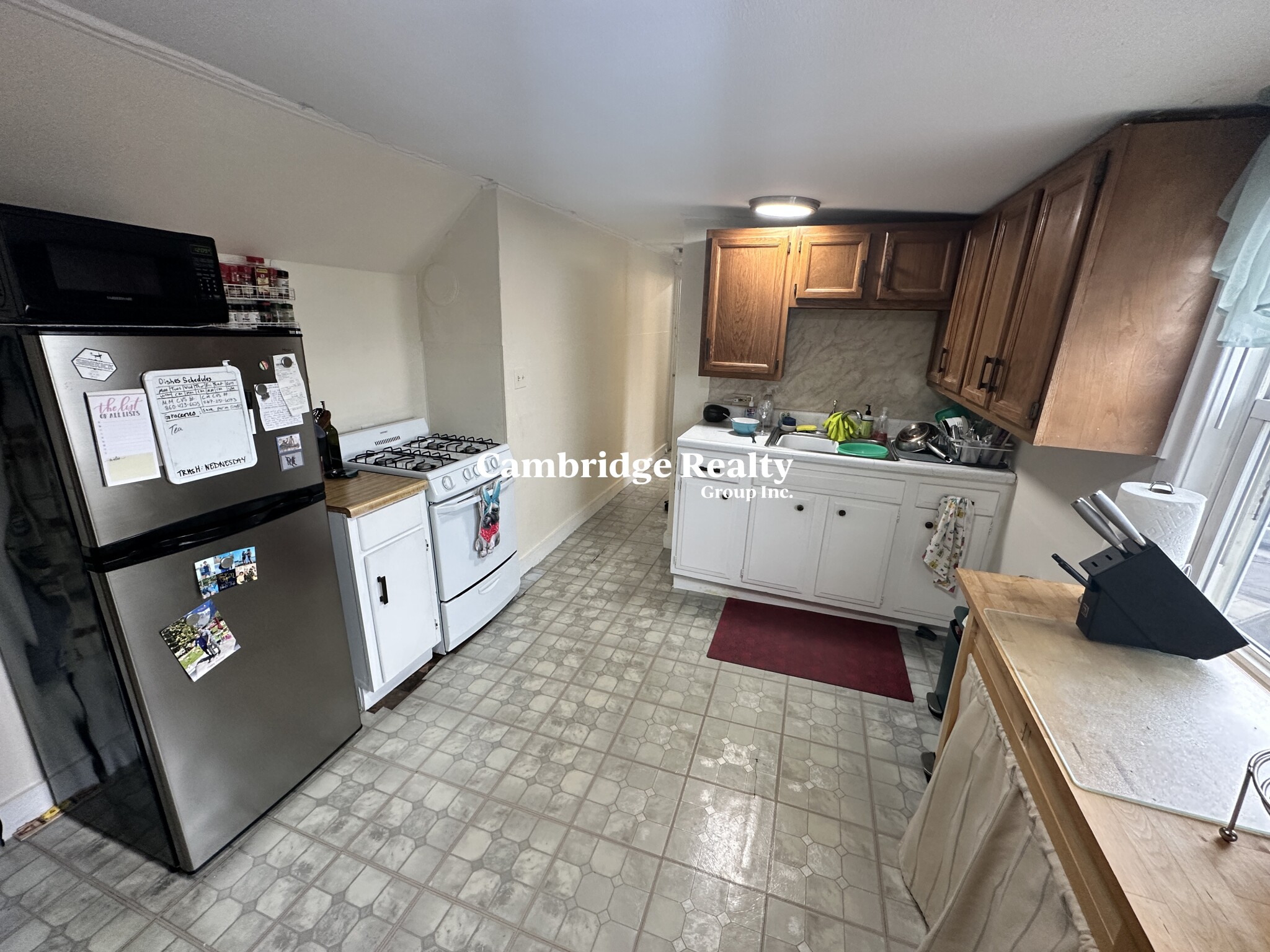 543 Broadway, Magoun Square