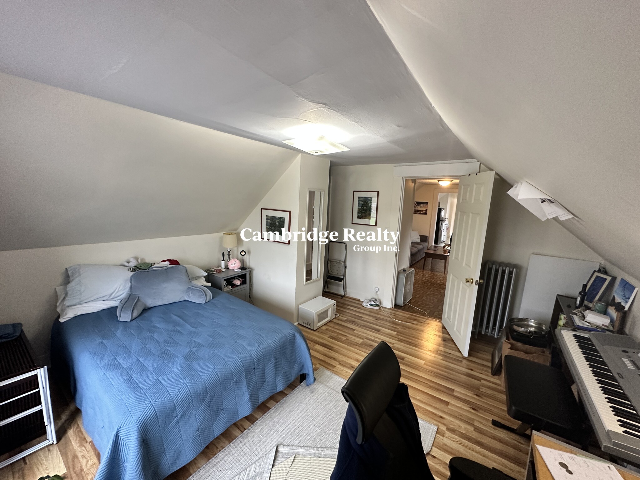 543 Broadway, Magoun Square