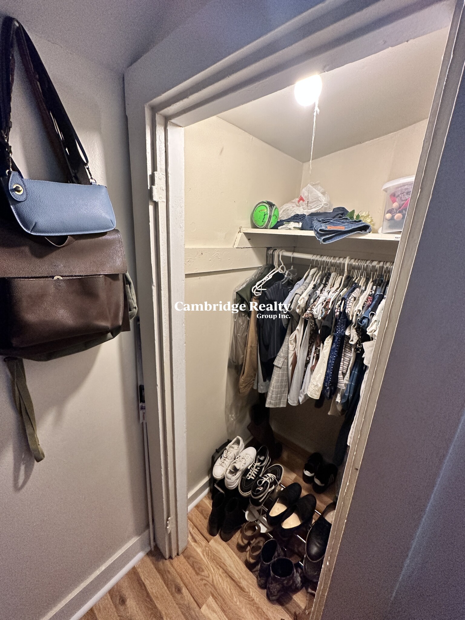 543 Broadway, Magoun Square