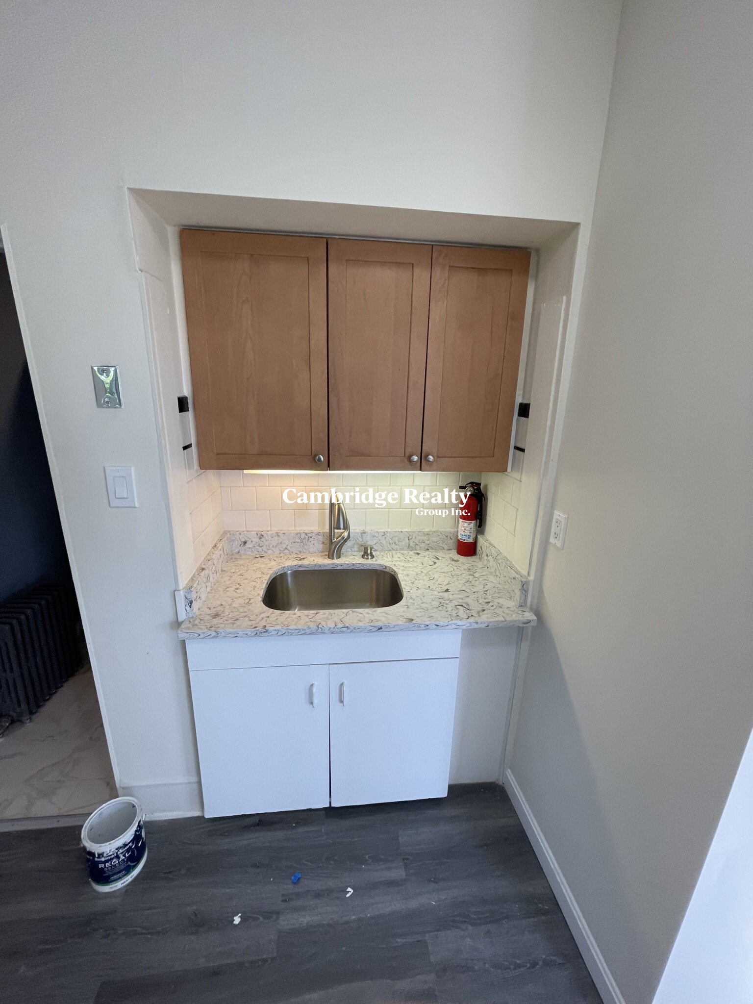 359 Cambridge St, East Cambridge