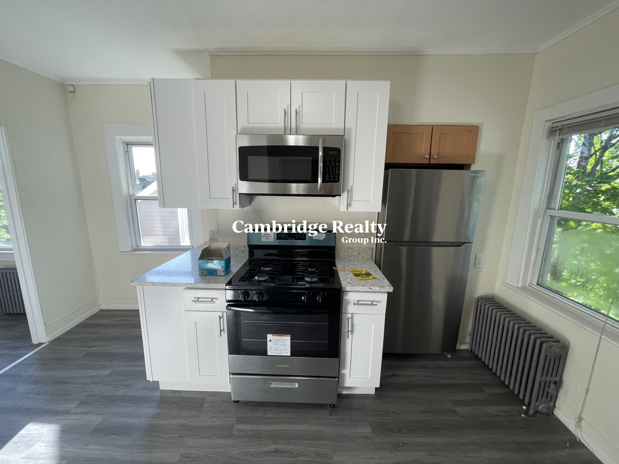 359 Cambridge St, East Cambridge