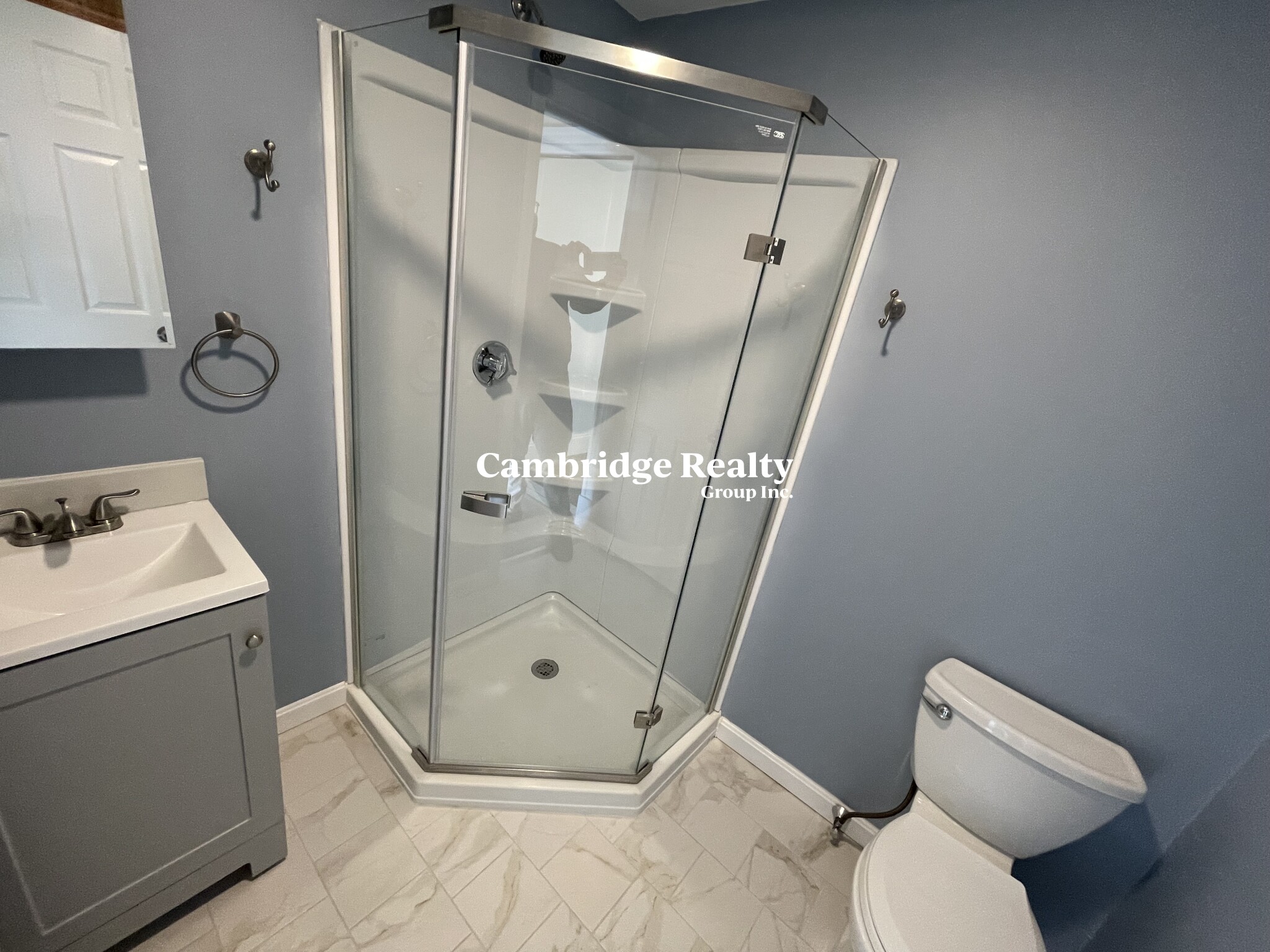 359 Cambridge St, East Cambridge