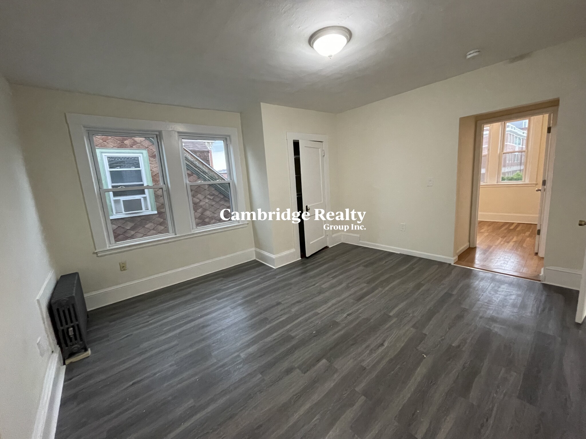 359 Cambridge St, East Cambridge