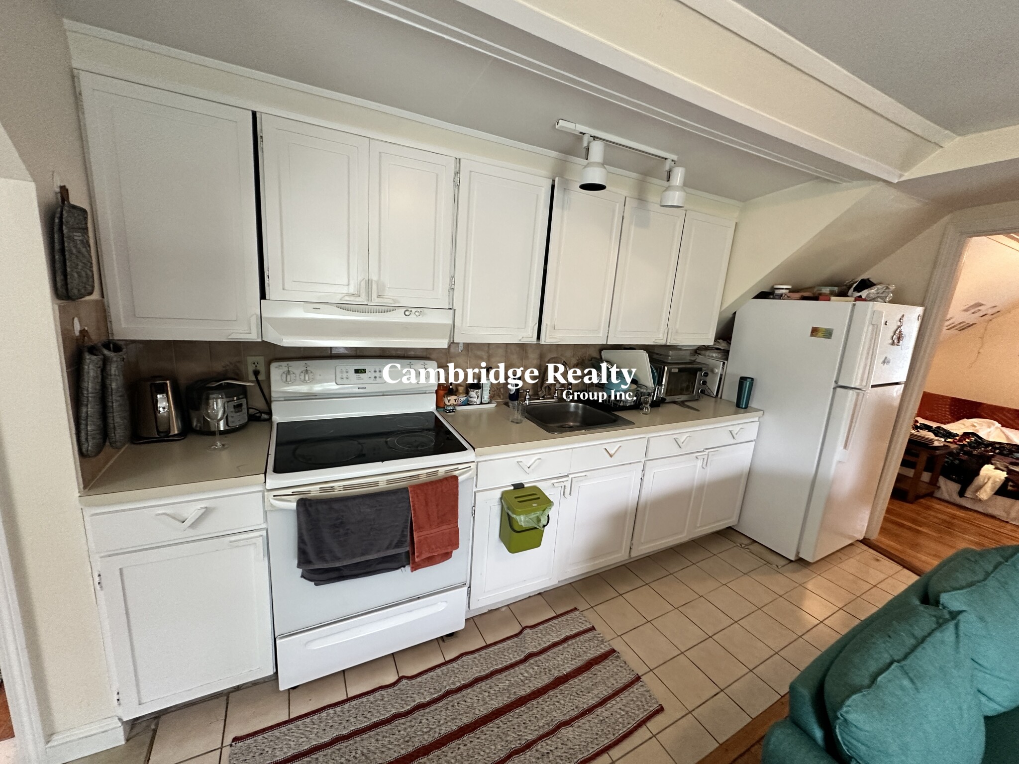 9 Cedar St, North Cambridge