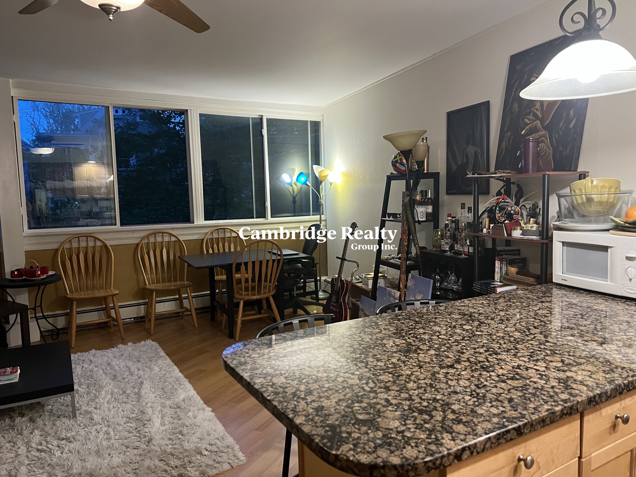 516 Green St, Riverside