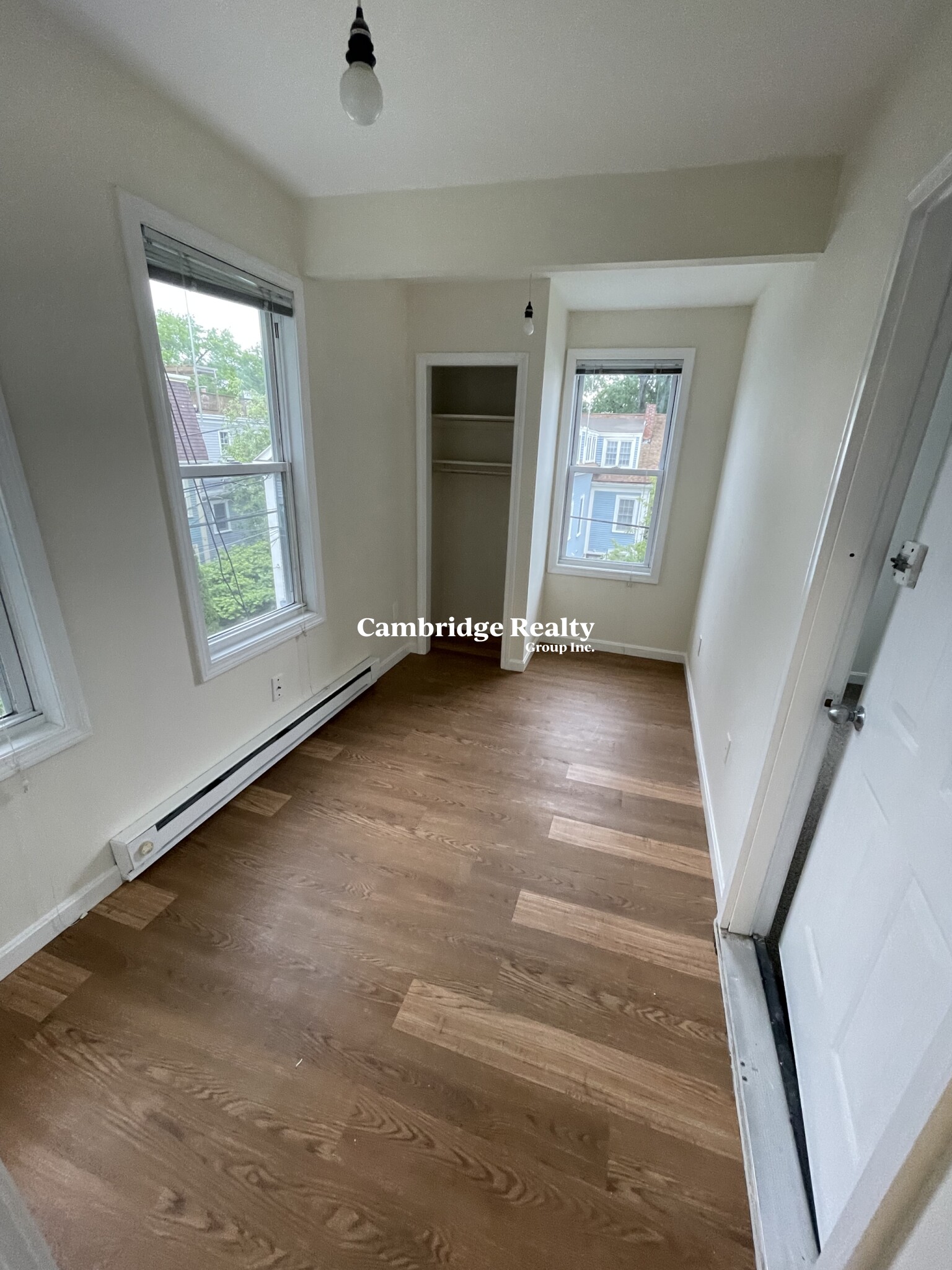 359 Cambridge St, East Cambridge