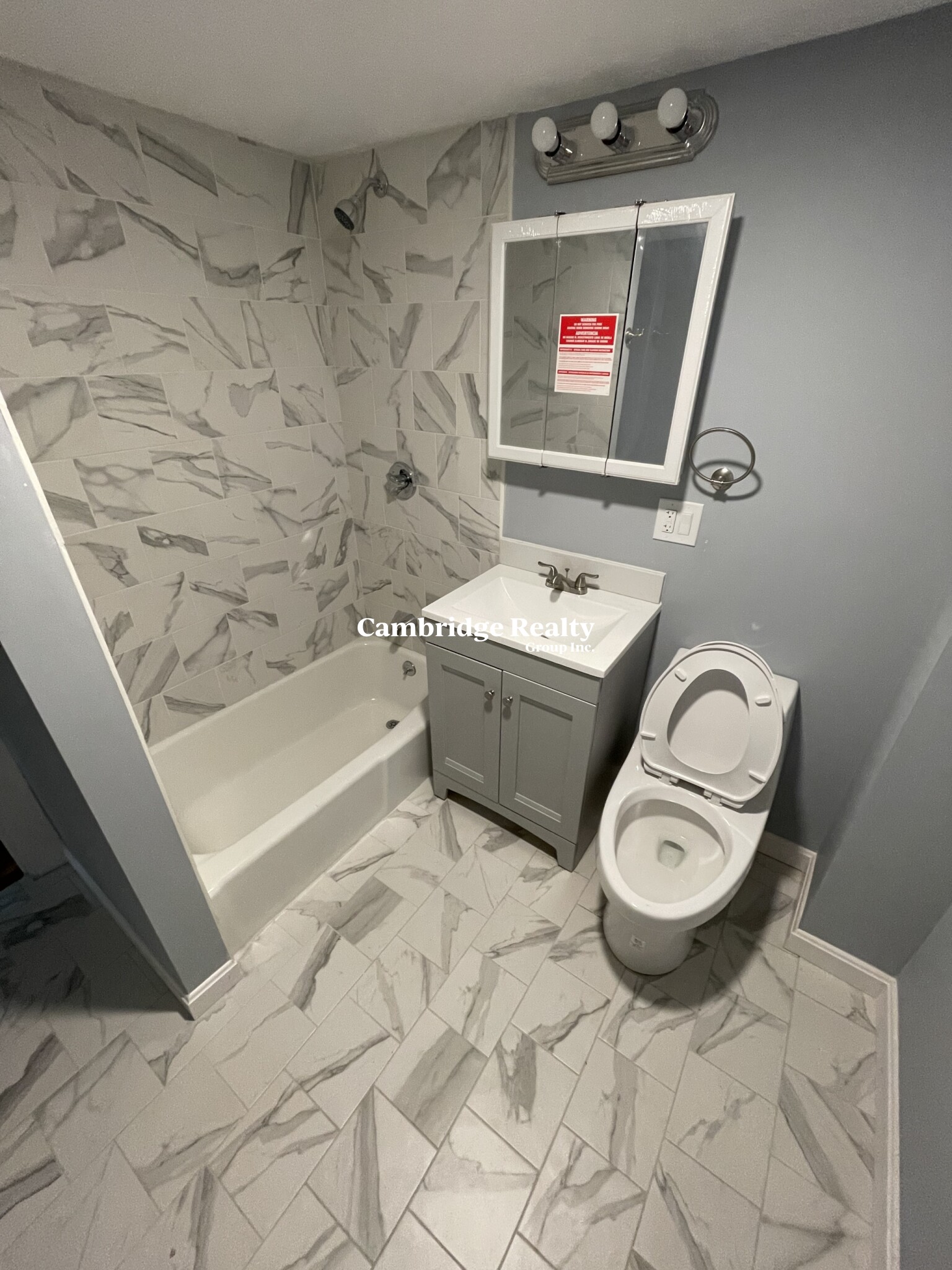 359 Cambridge St, East Cambridge