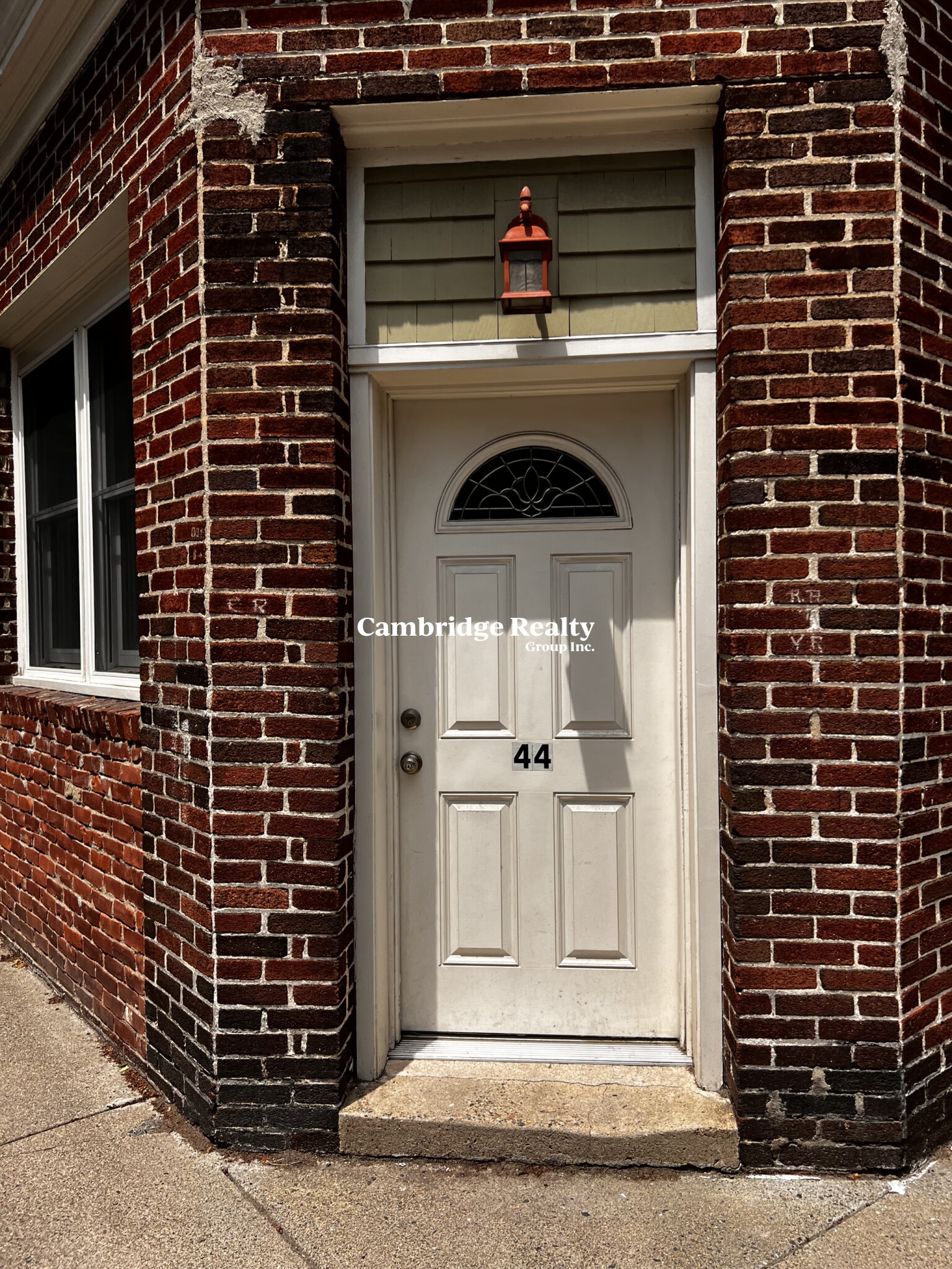 44 Edgar Ave, Magoun Square